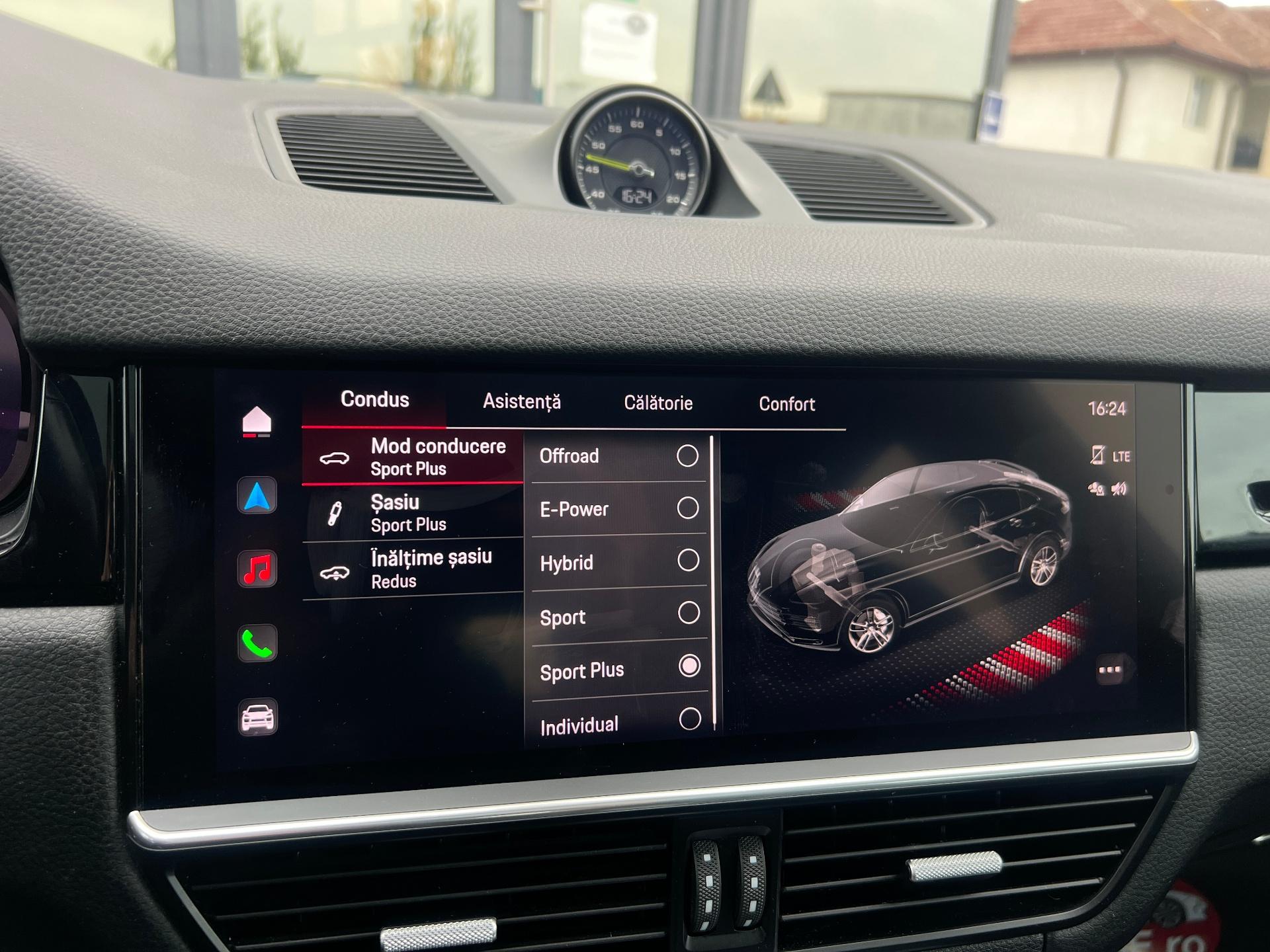 Porsche-Cayenne