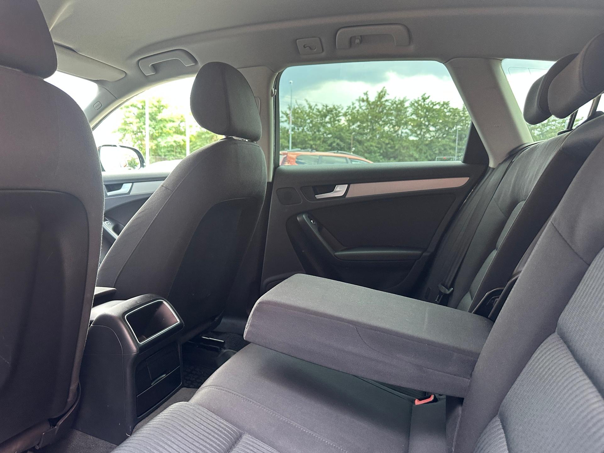 Audi-A4
