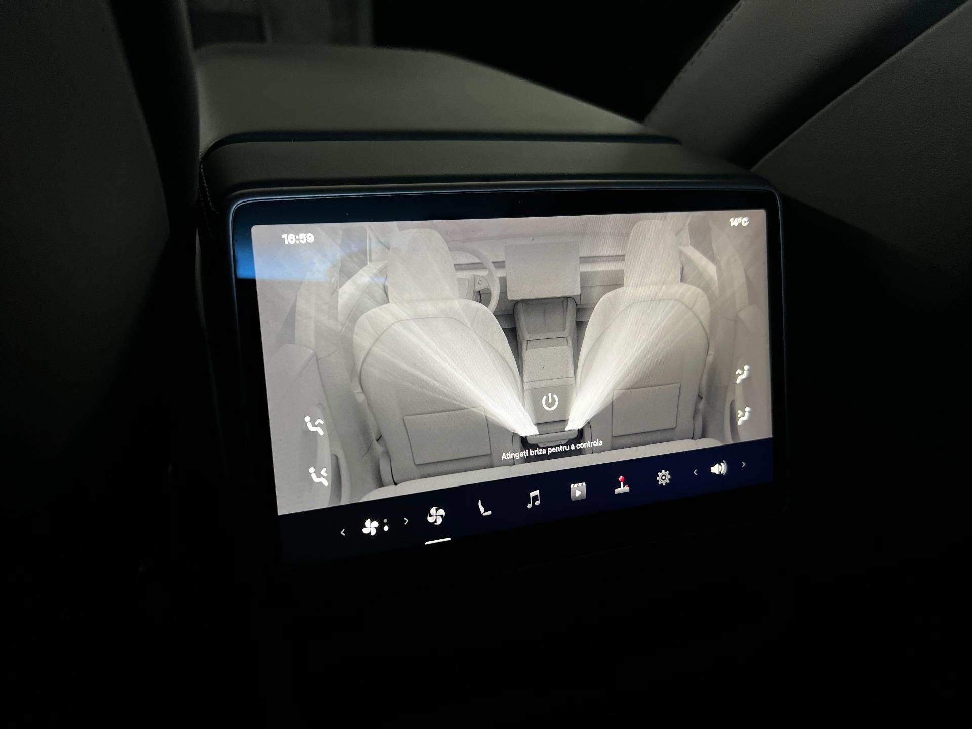 Tesla-Model 3