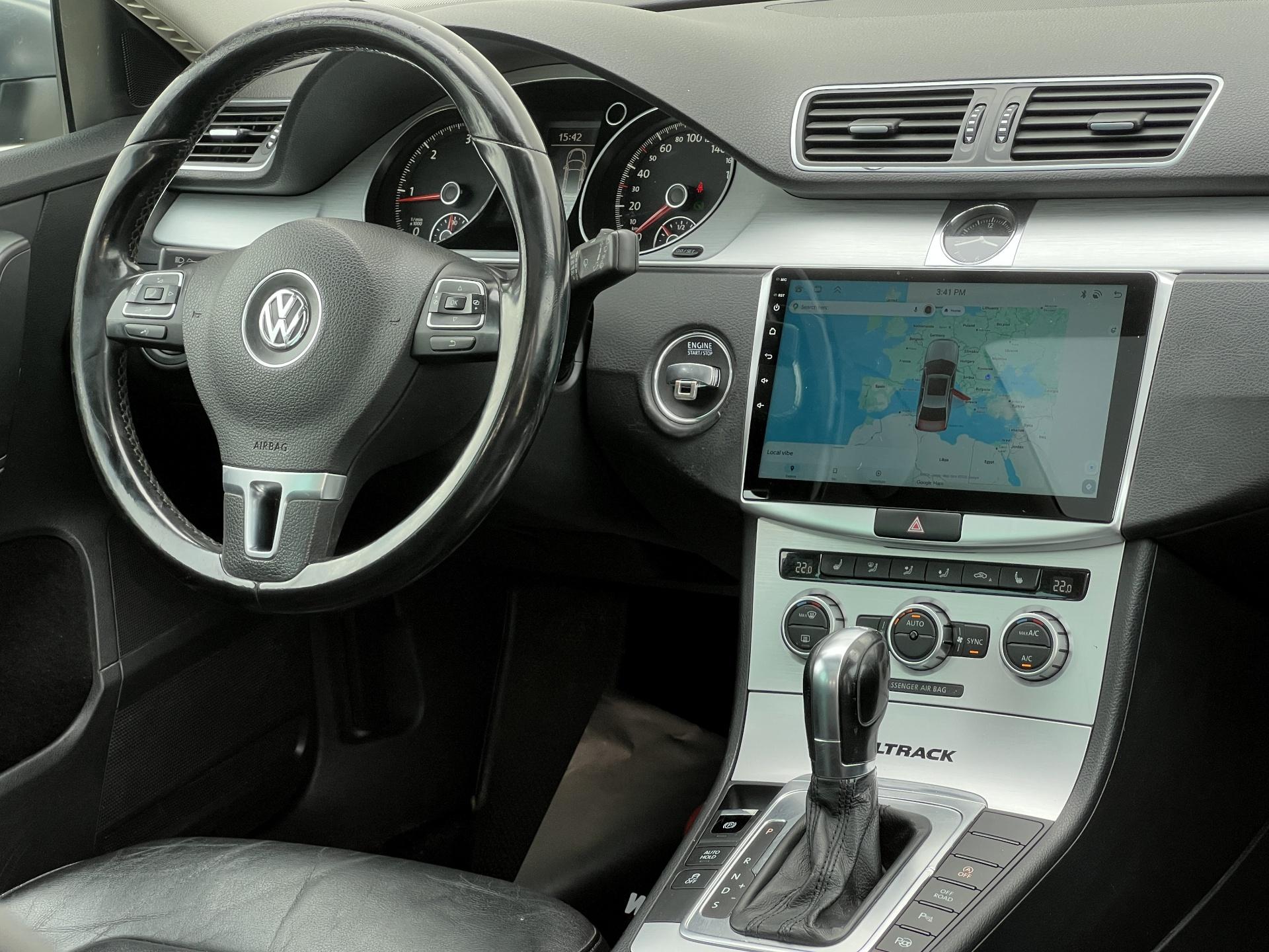Volkswagen-Passat Alltrack