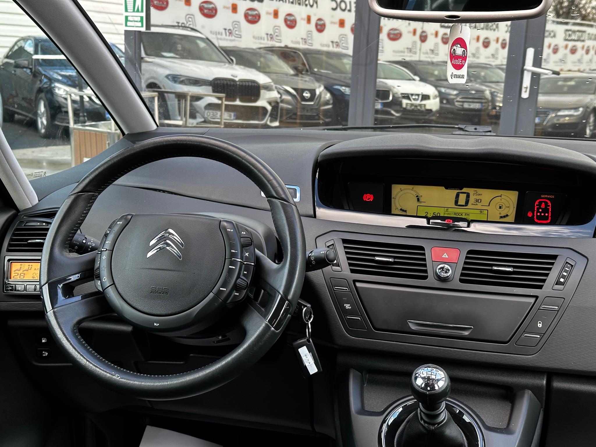 Citroen-C4 Picasso