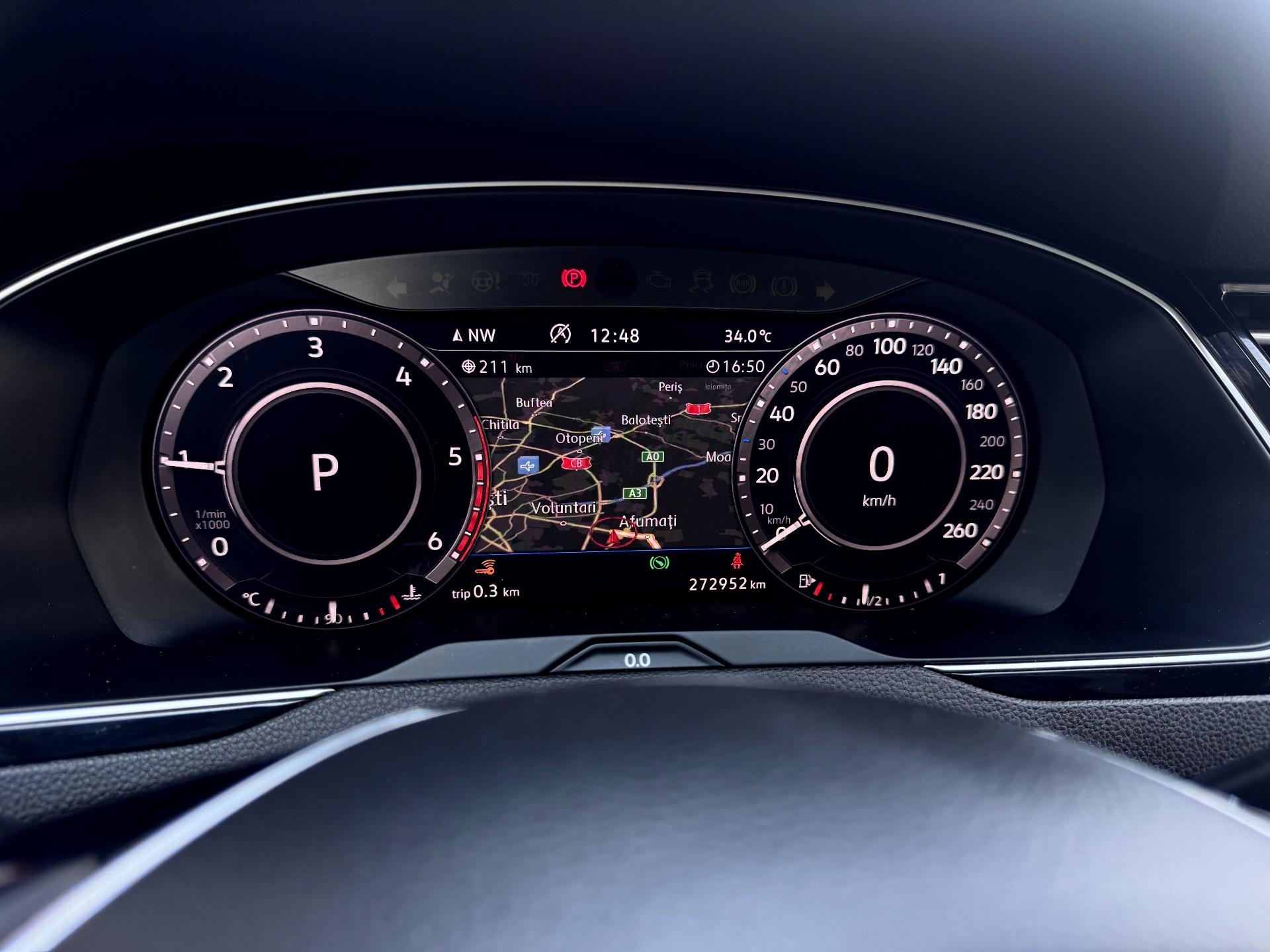 Volkswagen-Passat Alltrack