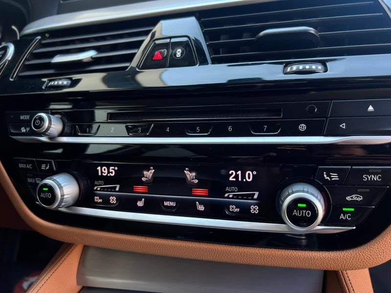 Car Thumb