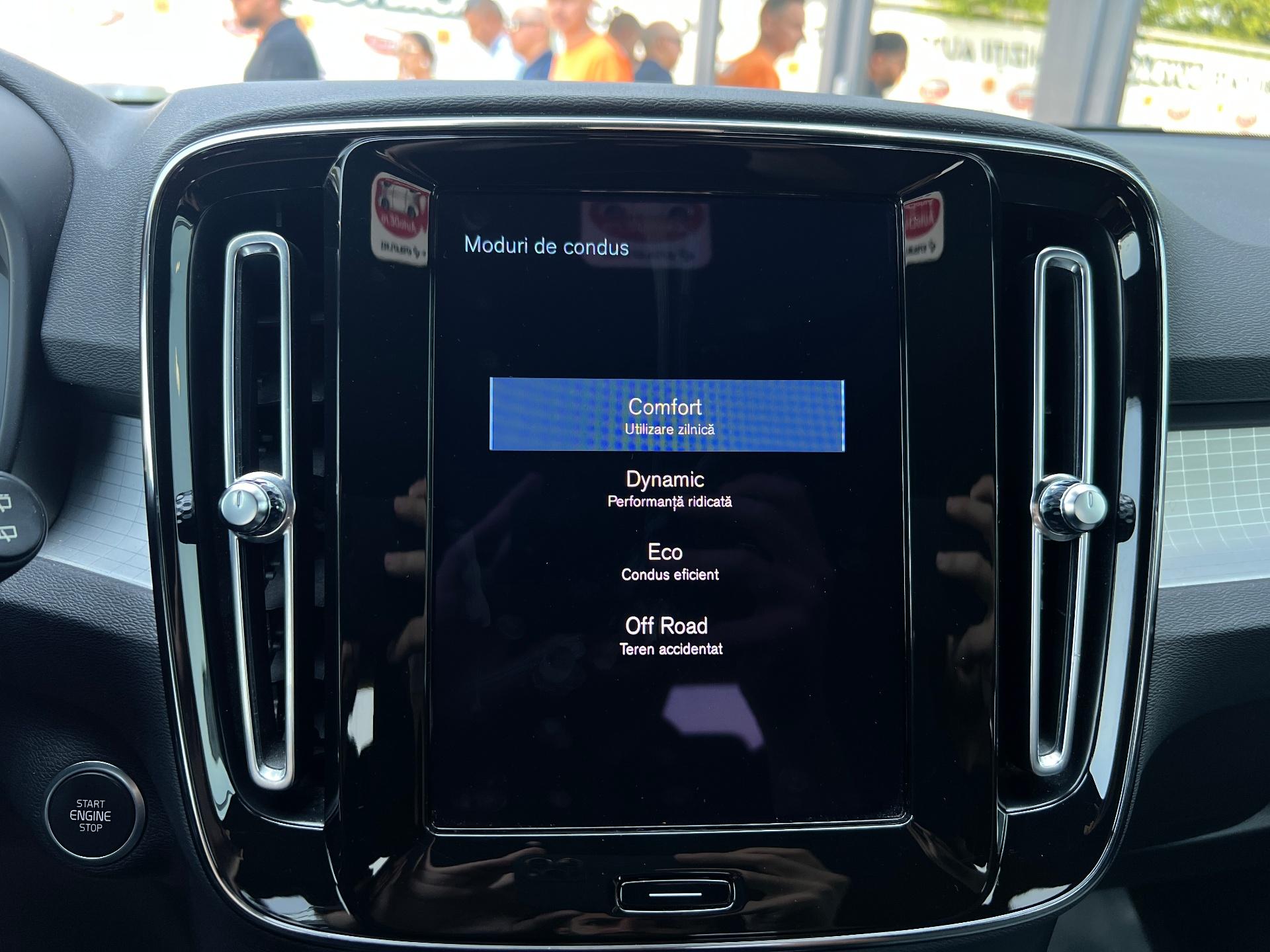 Volvo-XC 40