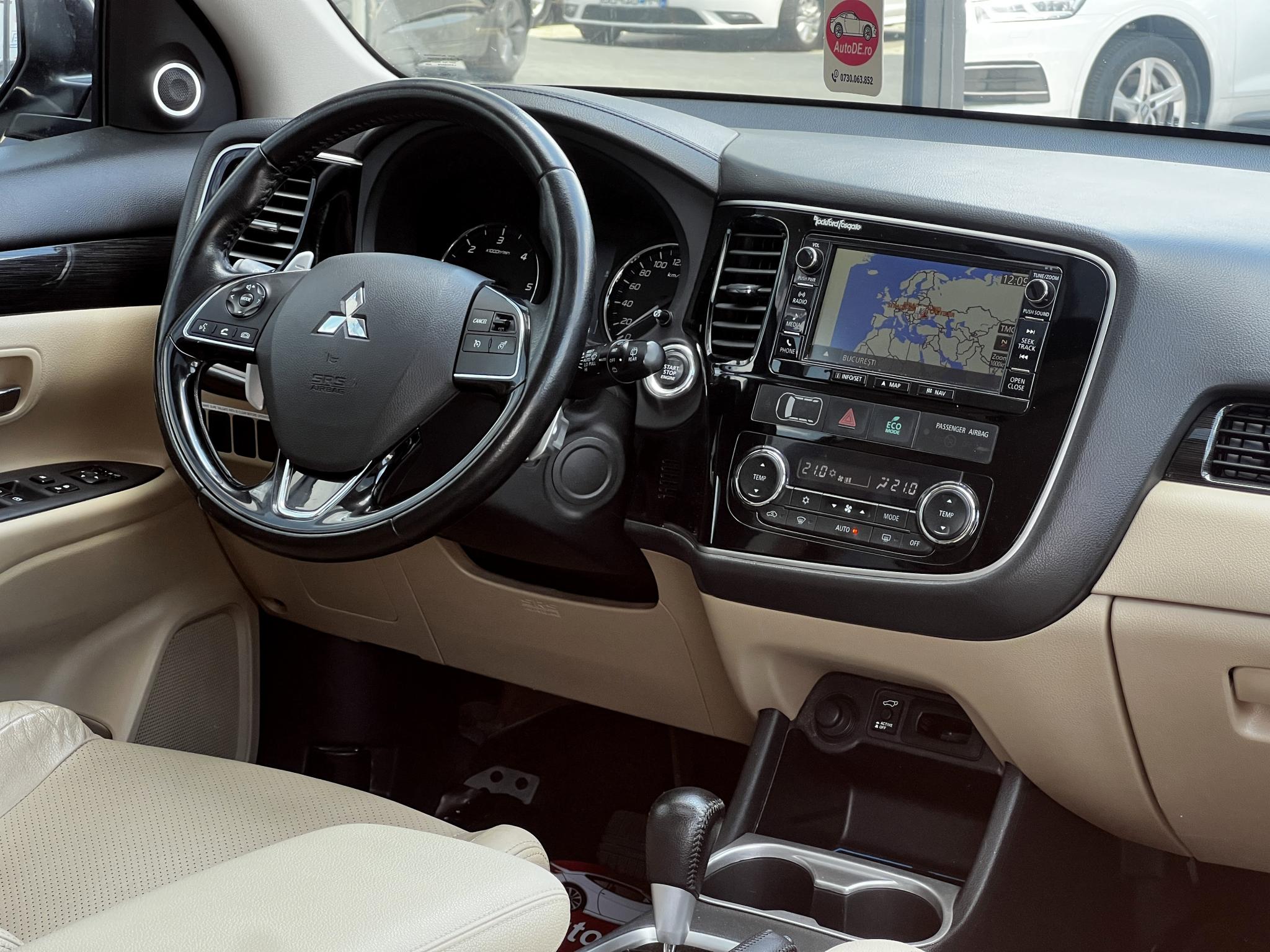 Mitsubishi-Outlander