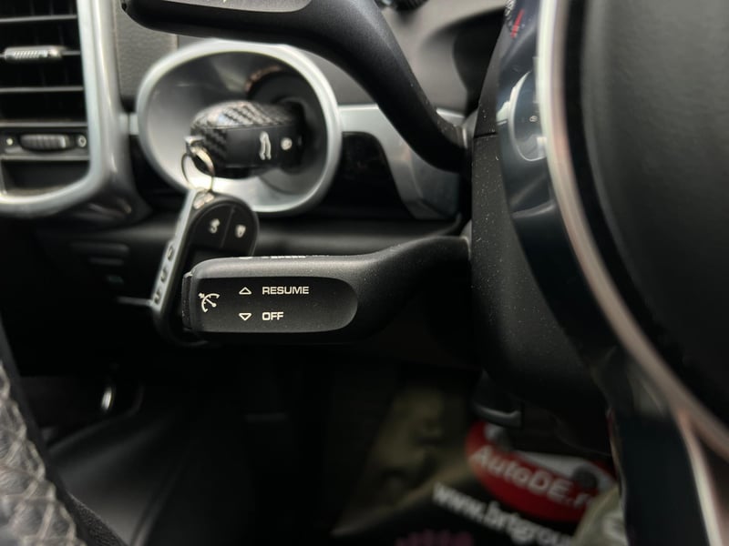 Car Thumb