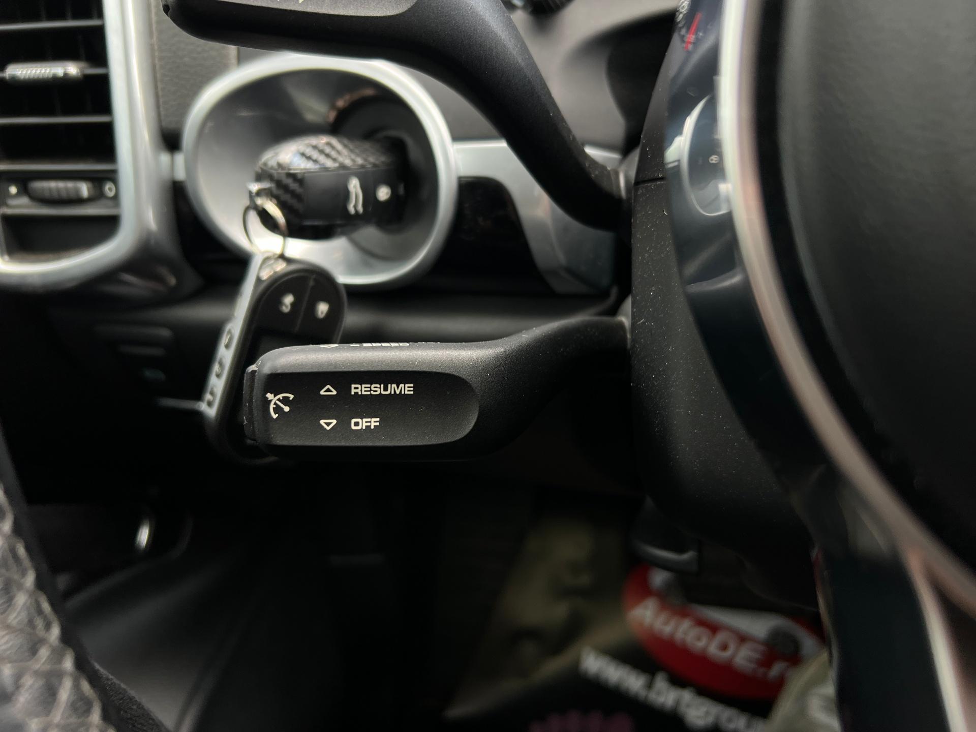 Porsche-Cayenne