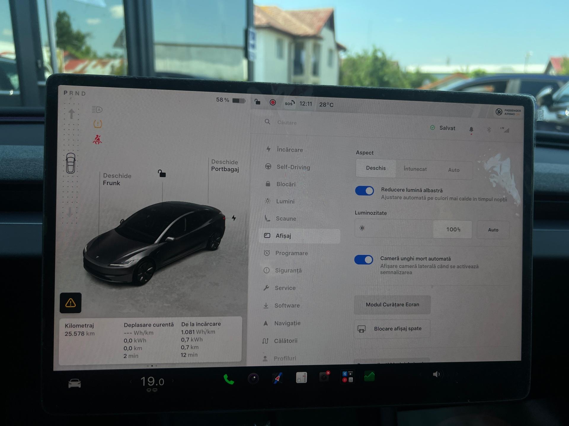 Tesla-Model 3
