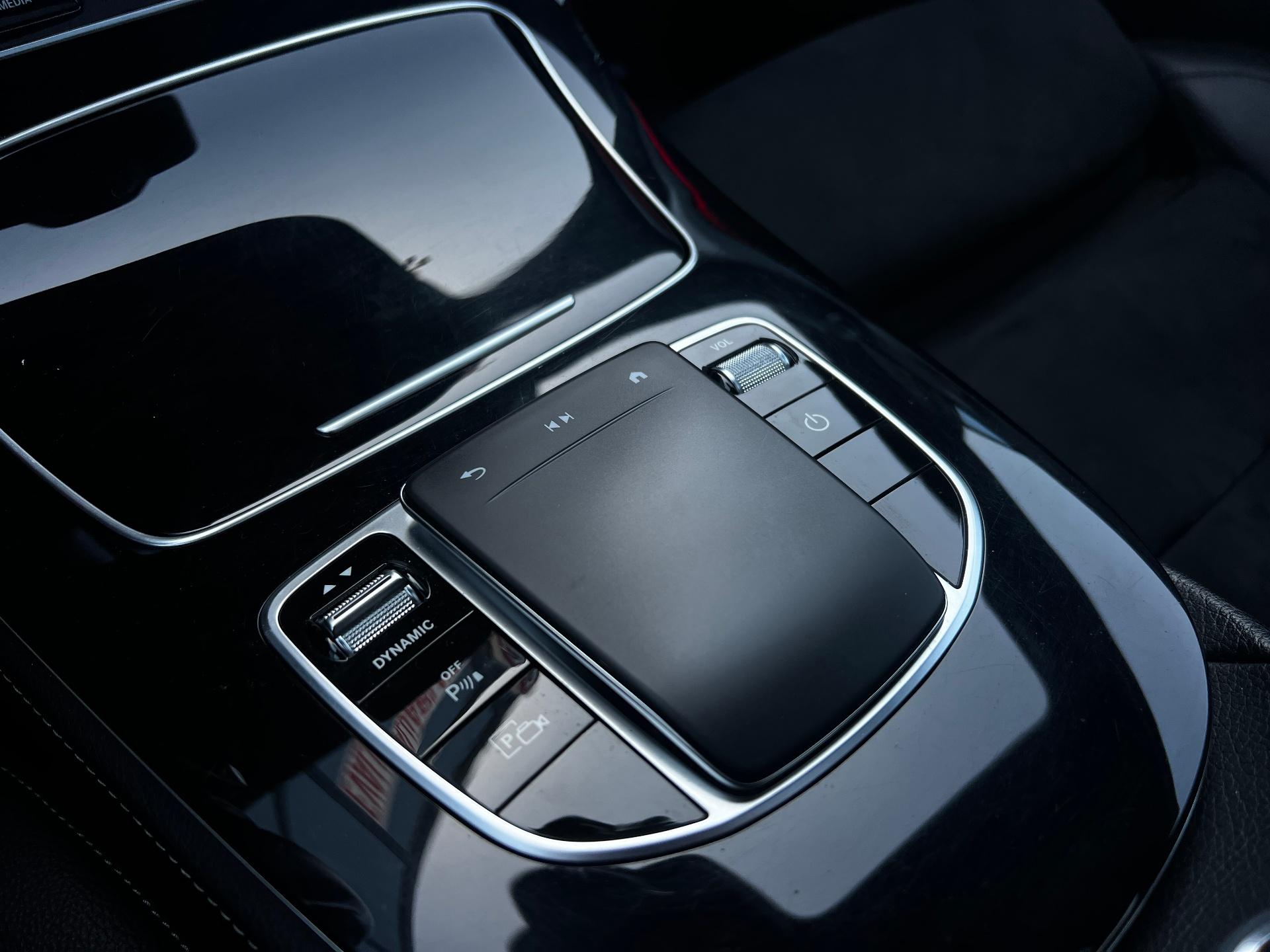 Mercedes-Benz-E