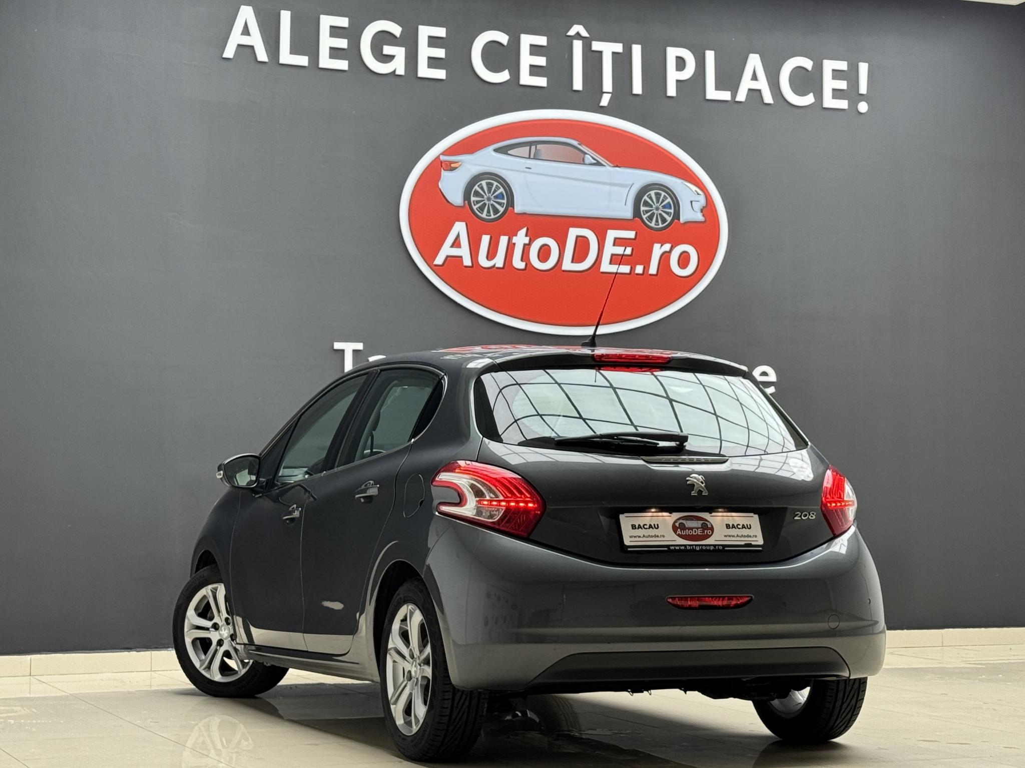 Peugeot-208