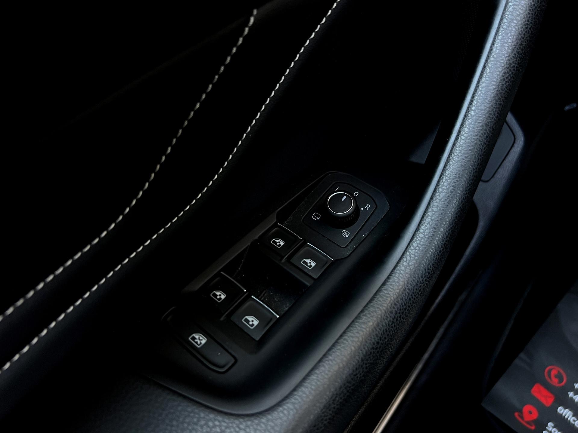 Volkswagen-Passat Alltrack
