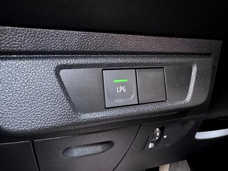 Car Thumb