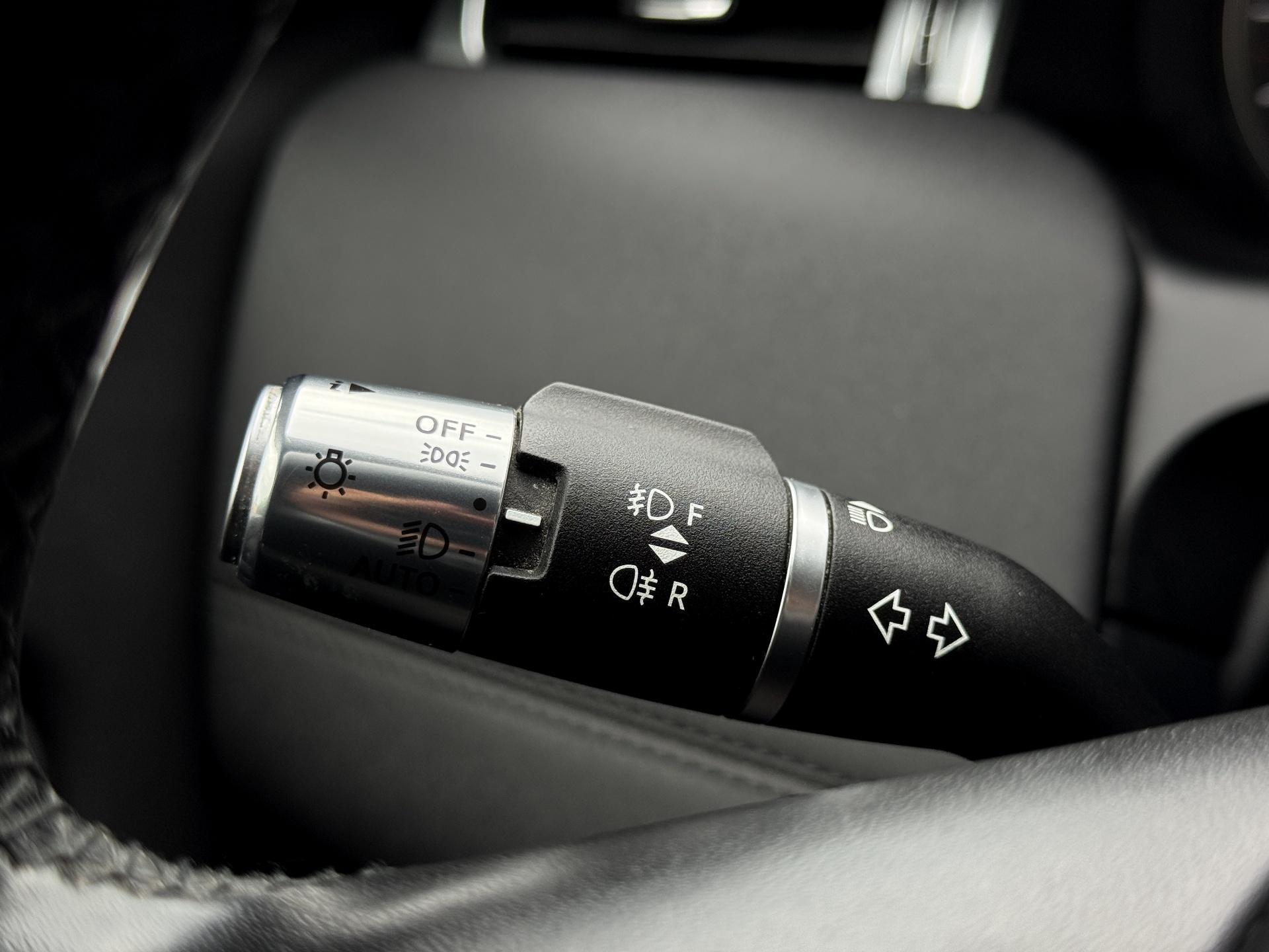 Land Rover-Discovery Sport