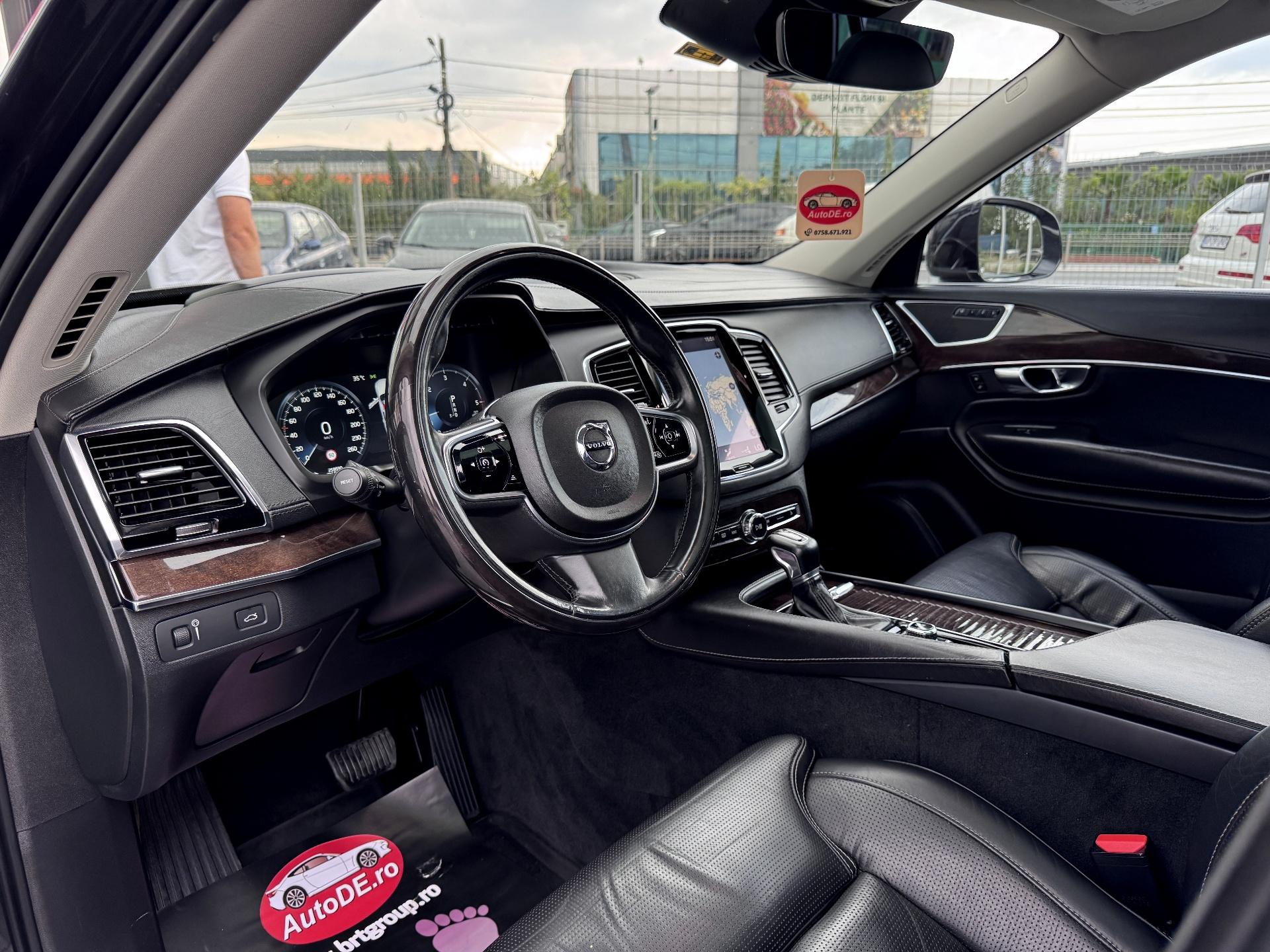 Volvo-XC 90
