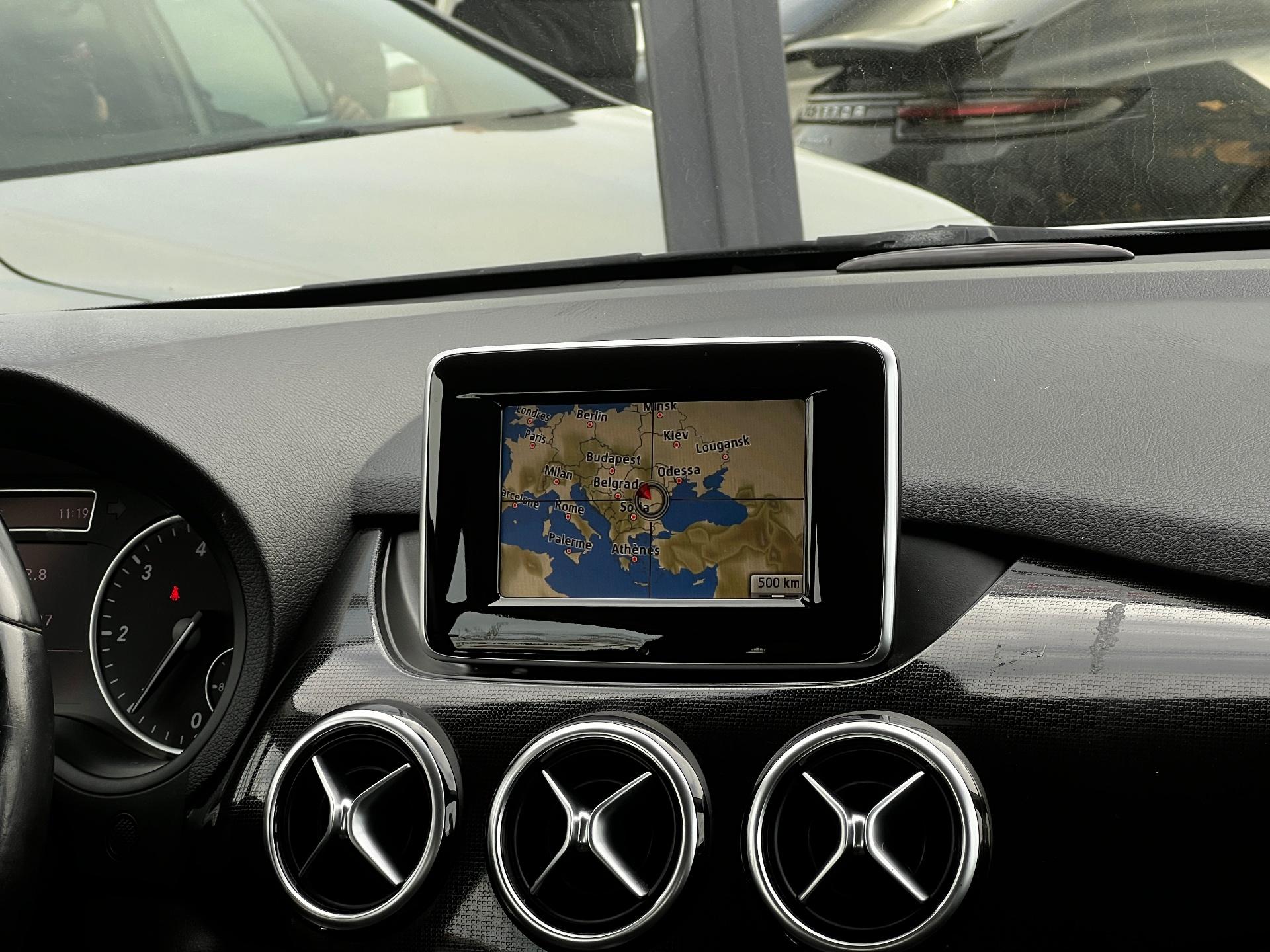 Mercedes-Benz-B