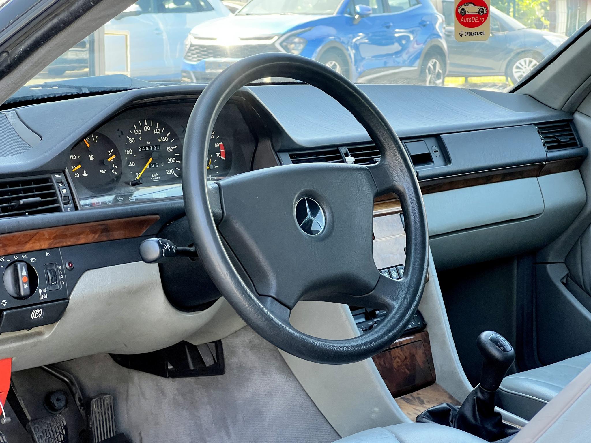 Mercedes-Benz-W124