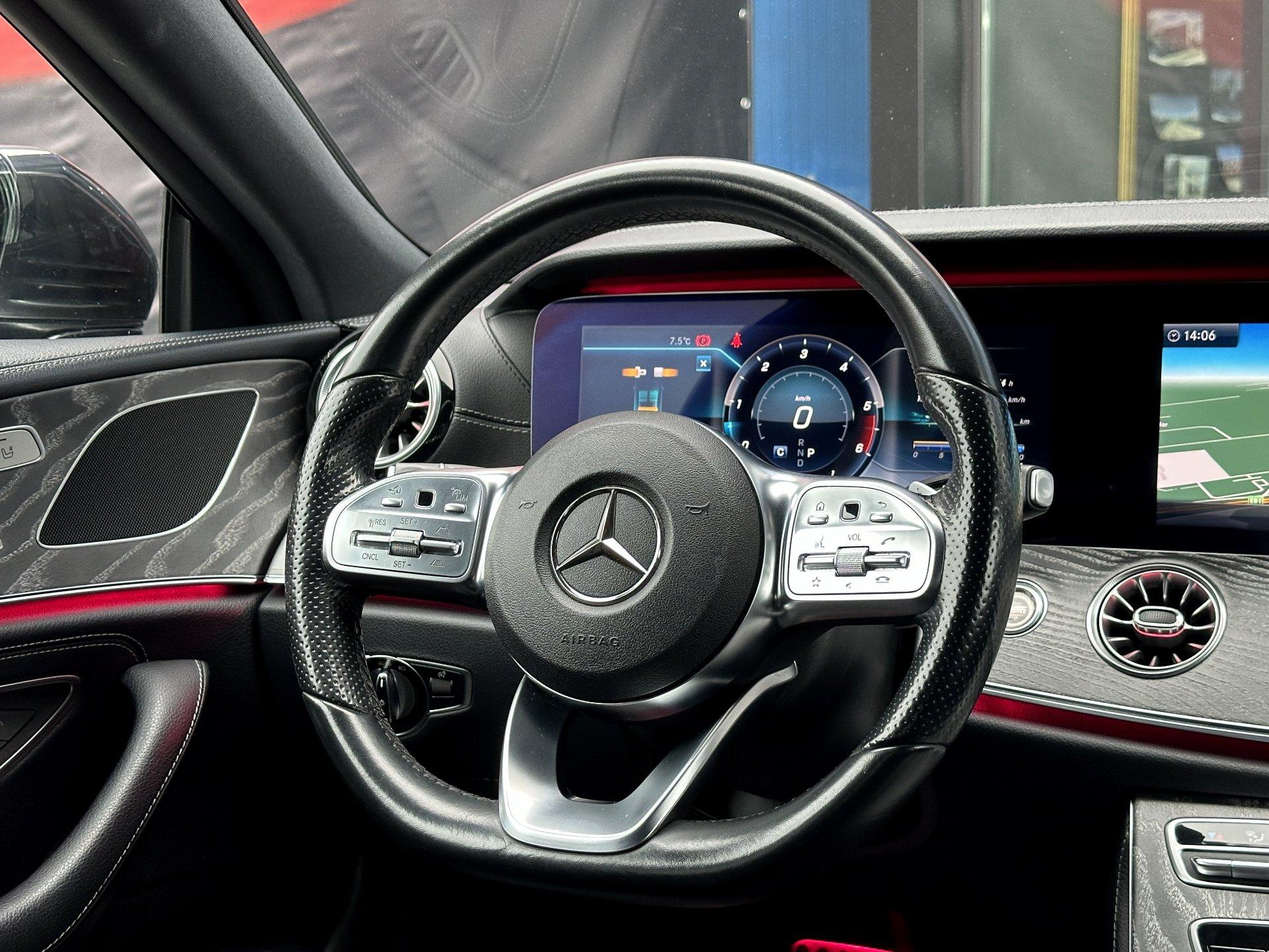 Mercedes-Benz-CLS