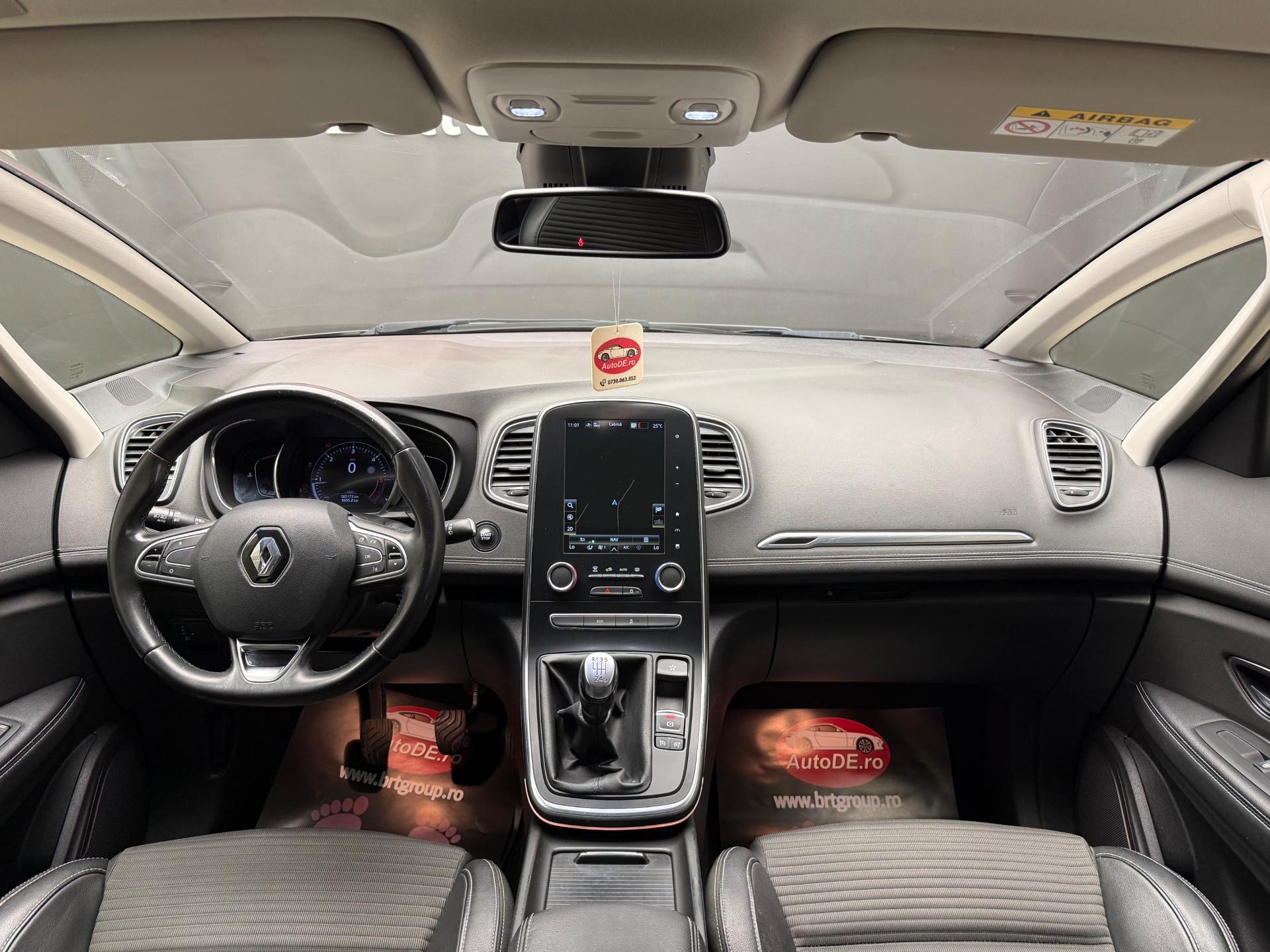 Renault-Scenic