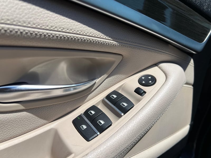Car Thumb