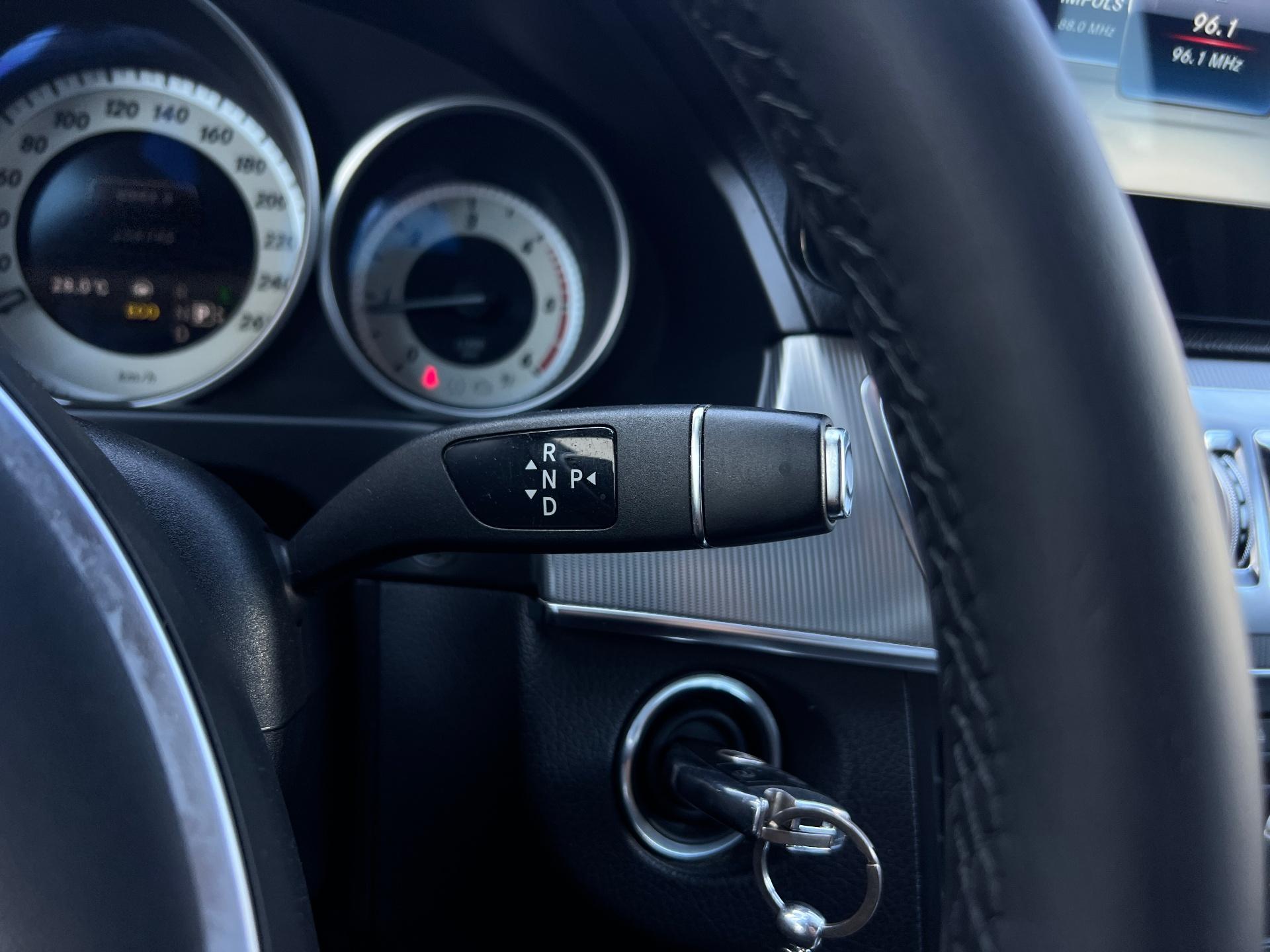 Mercedes-Benz-E