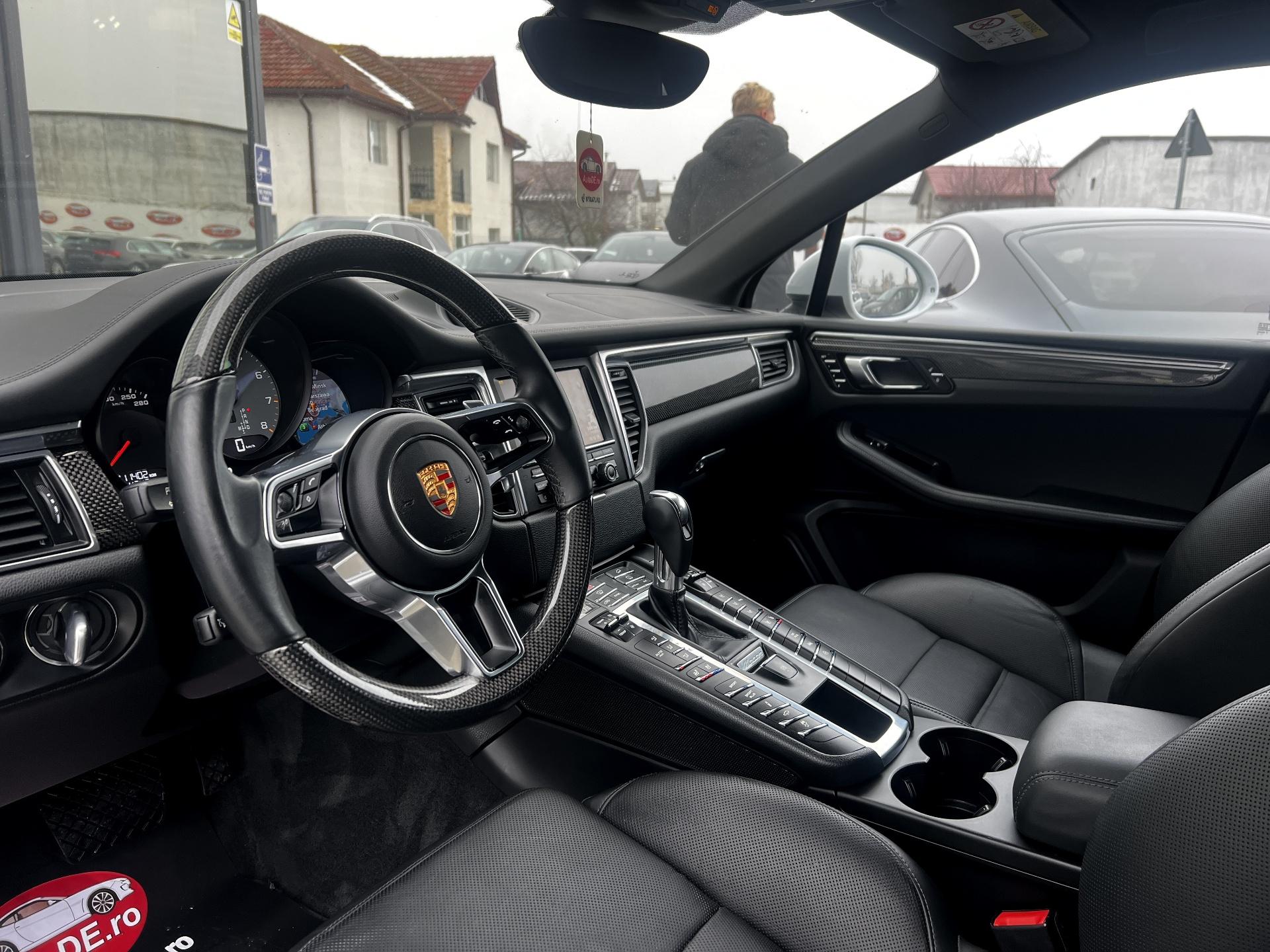 Porsche-Macan