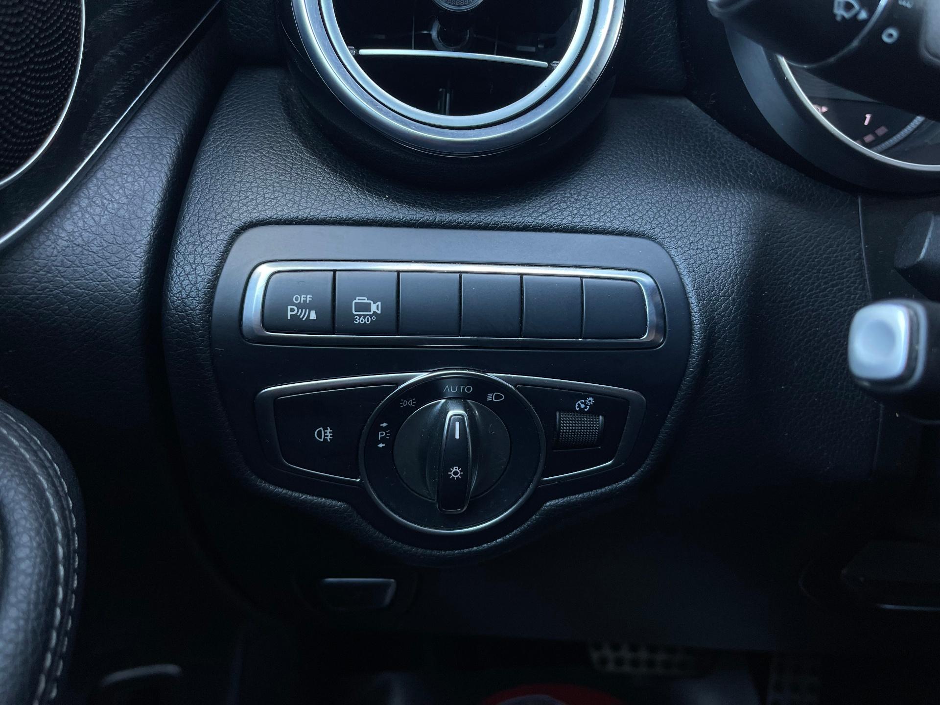 Mercedes-Benz-GLC-COUPE