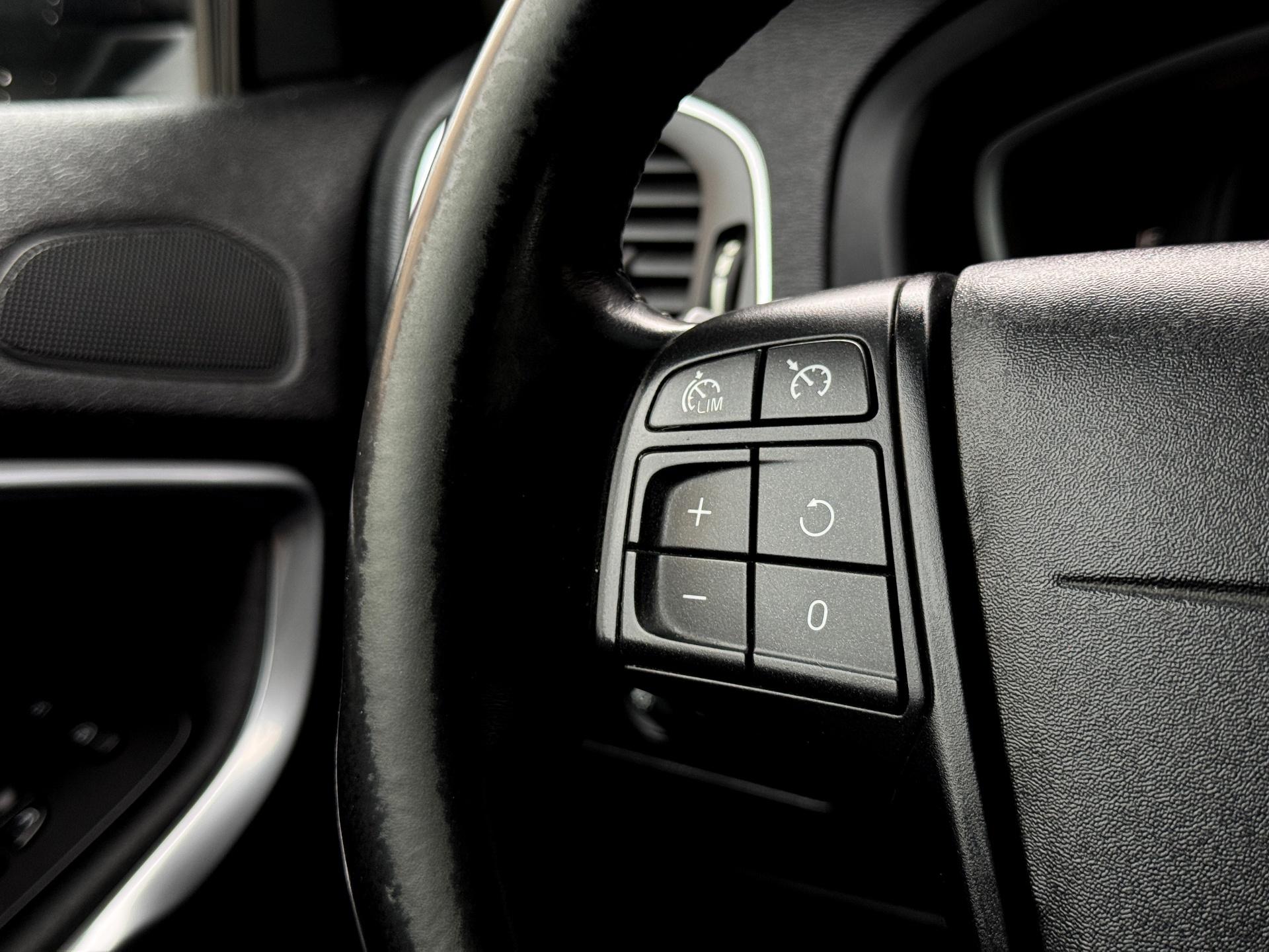 Volvo-V40