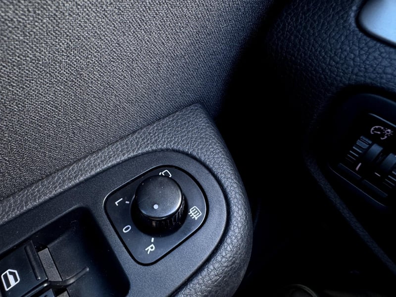 Car Thumb