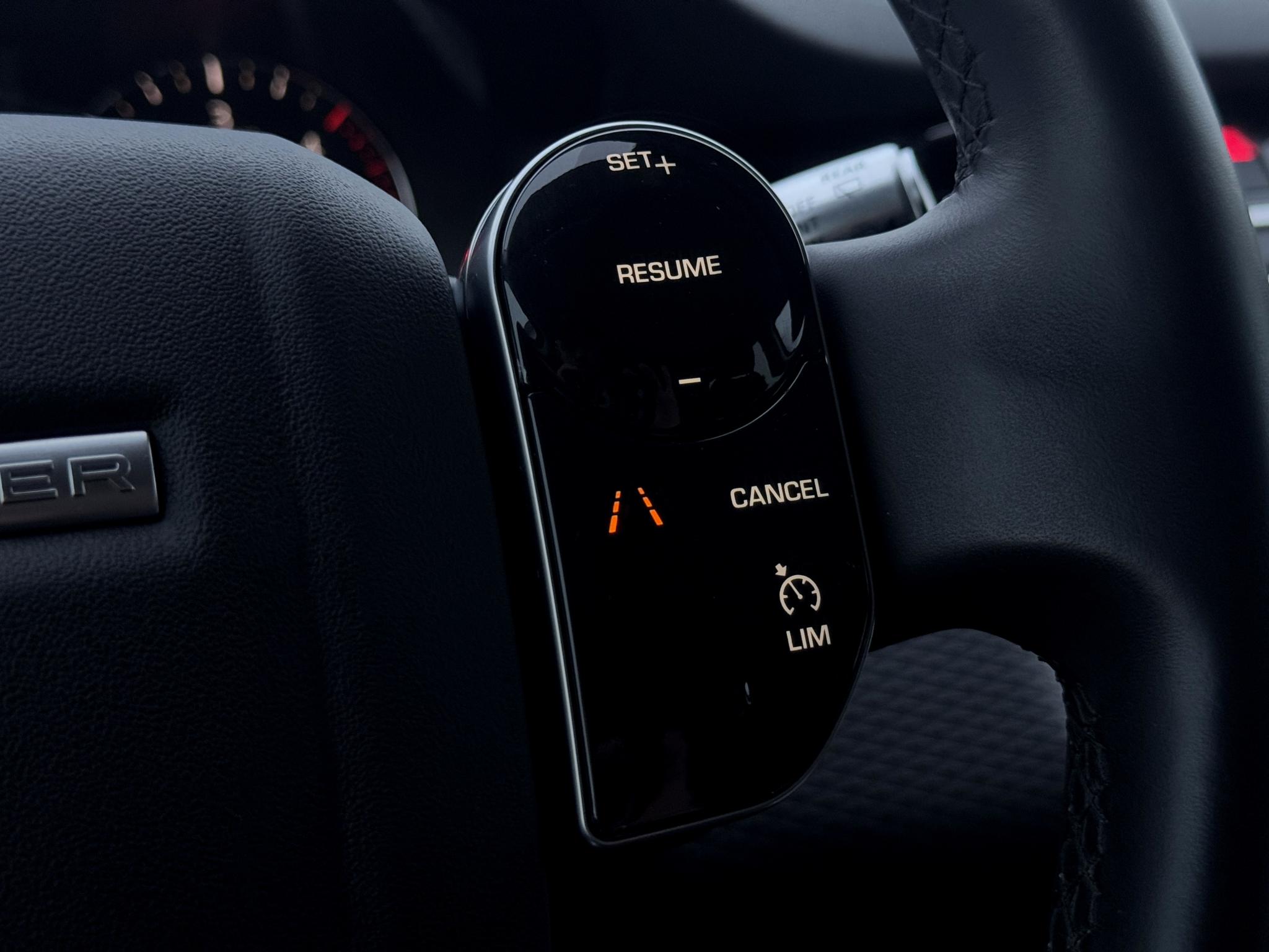 Land Rover-Range Rover Evoque