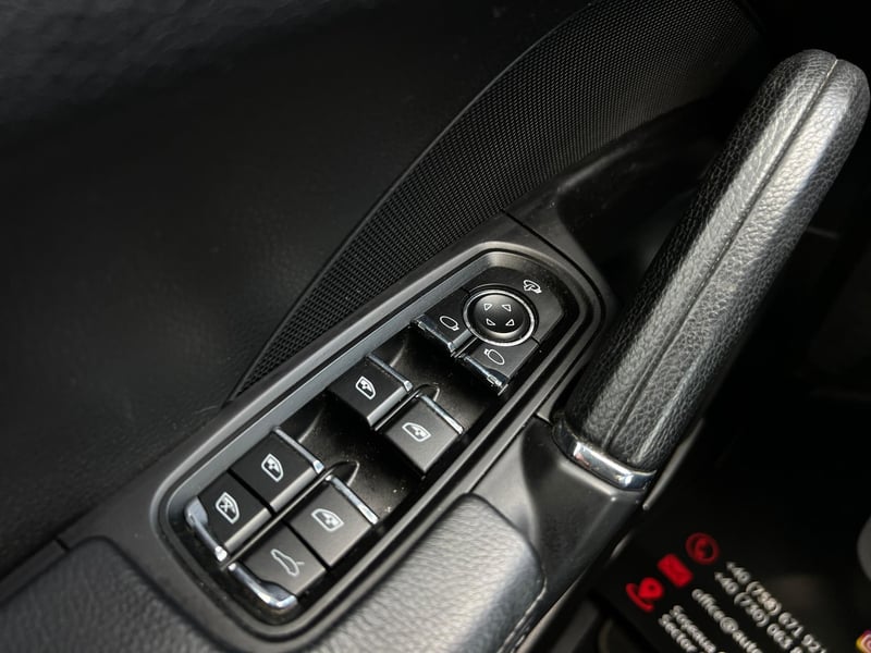 Car Thumb