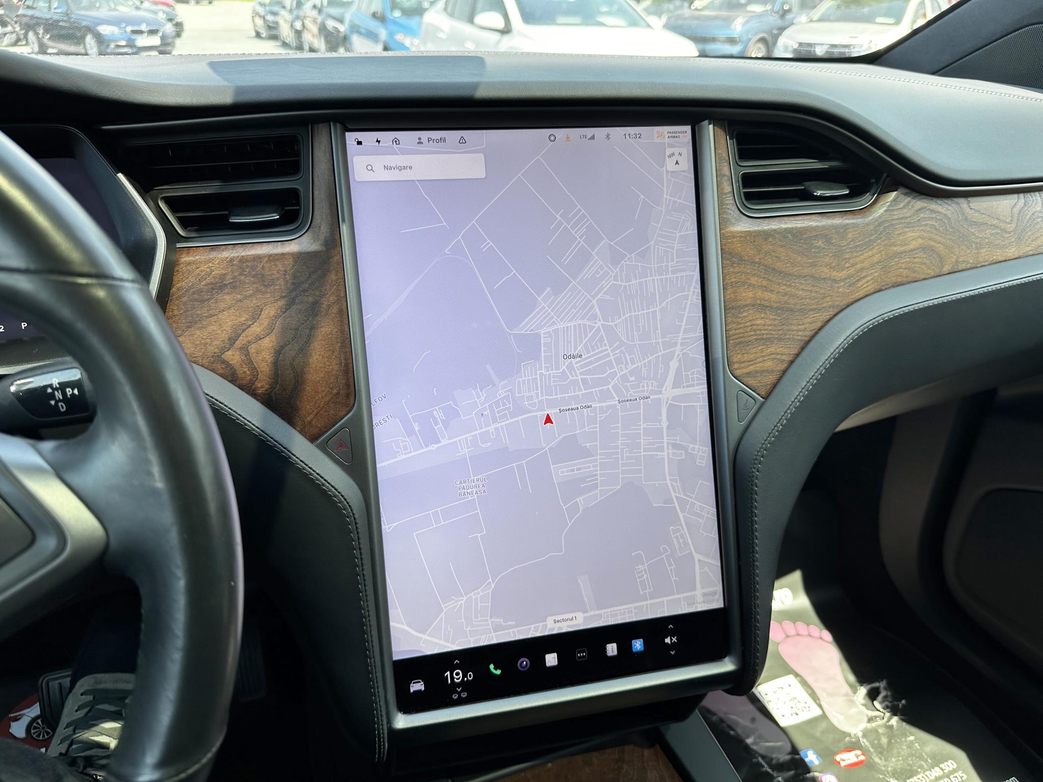 Tesla-Model X