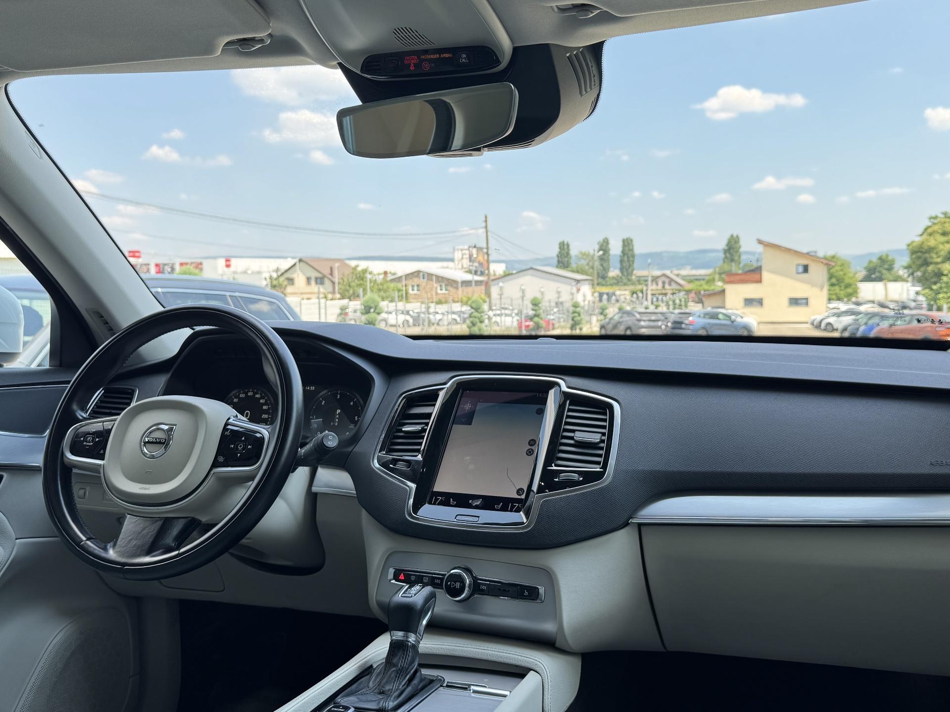 Volvo-XC 90