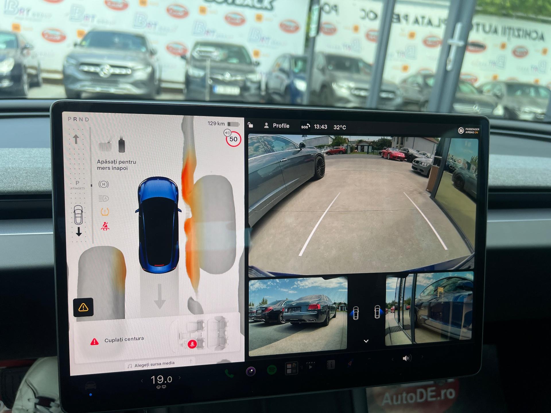 Tesla-Model 3