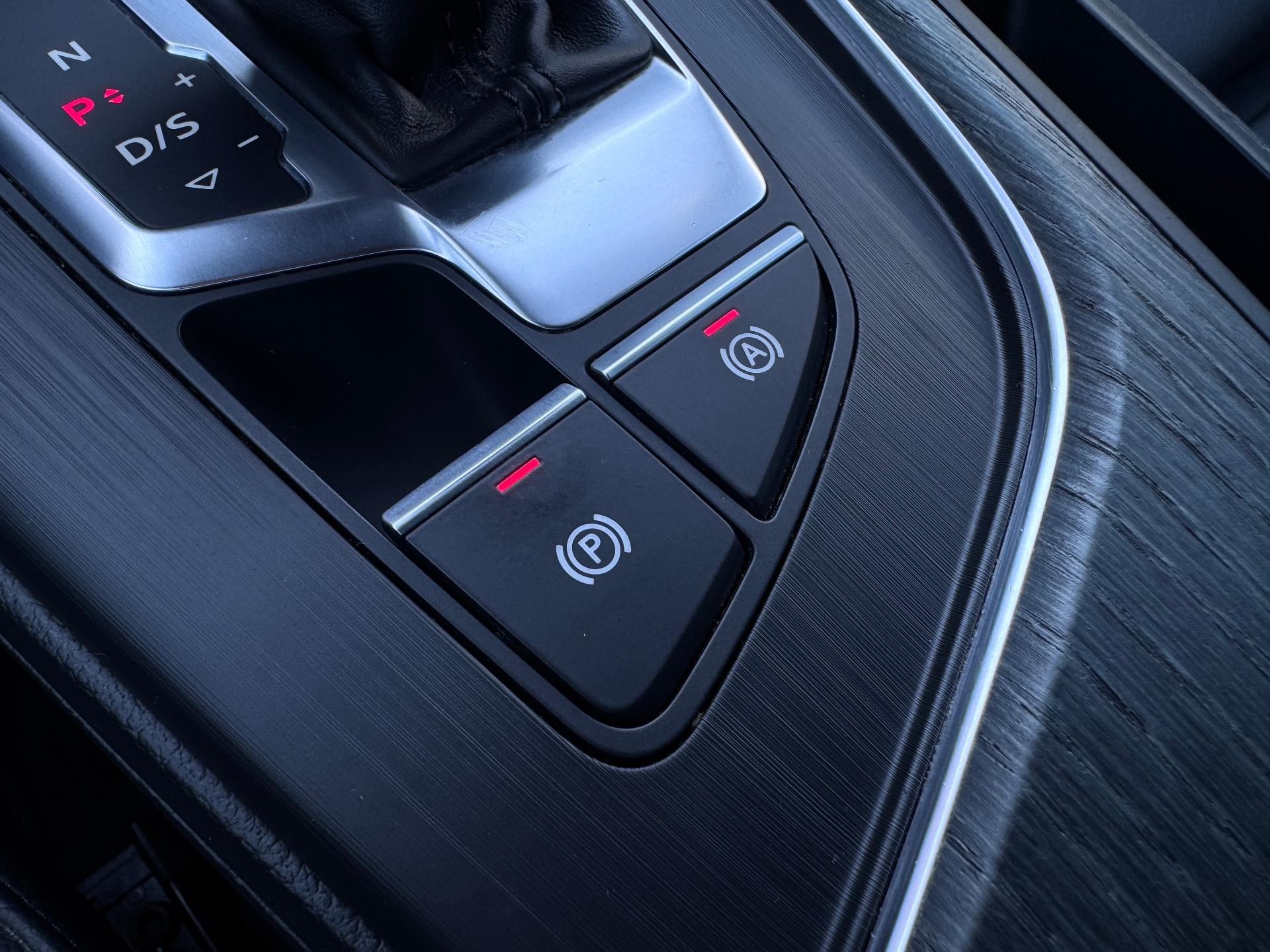 Audi-A4