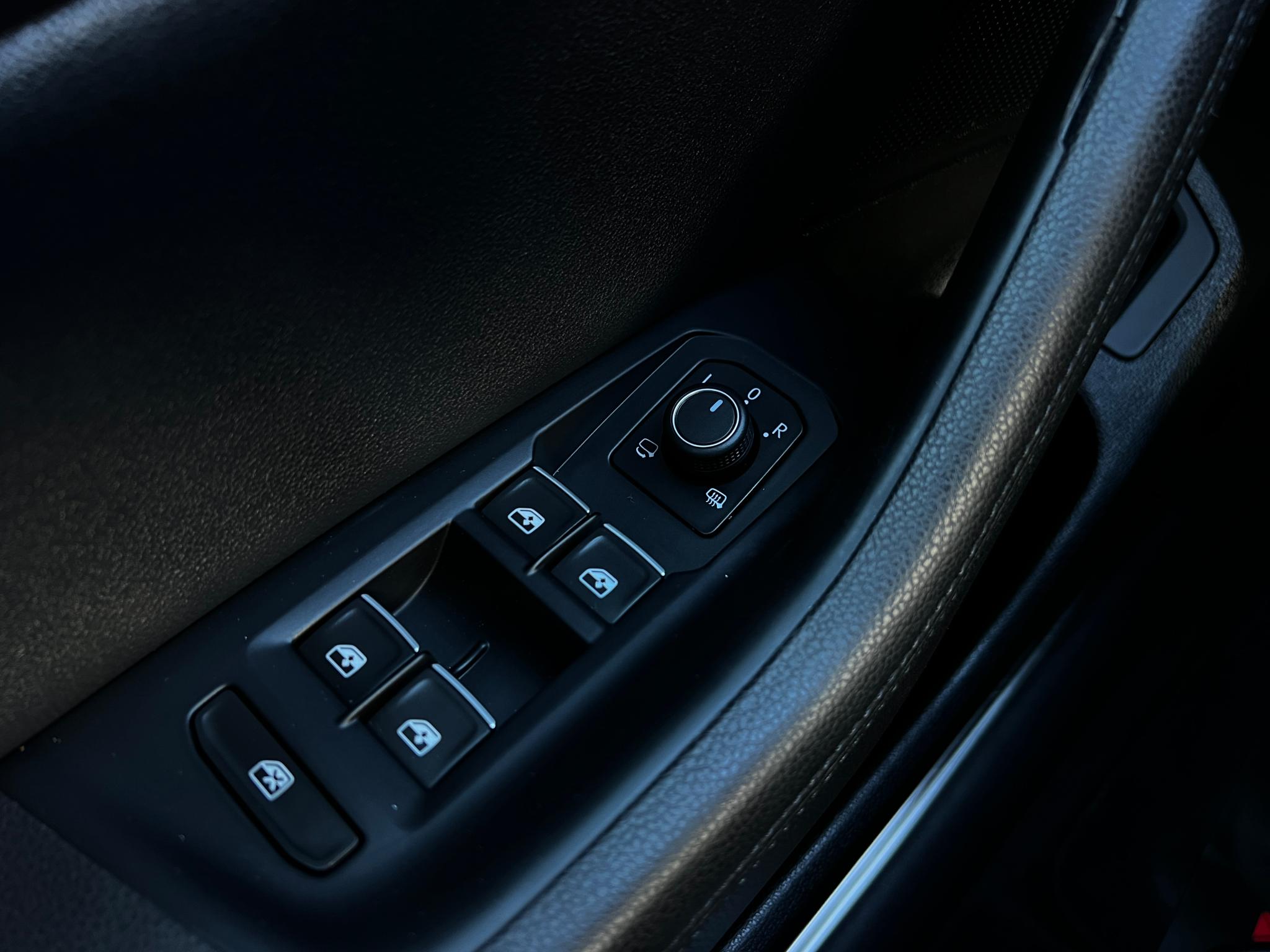 Volkswagen-Passat Alltrack