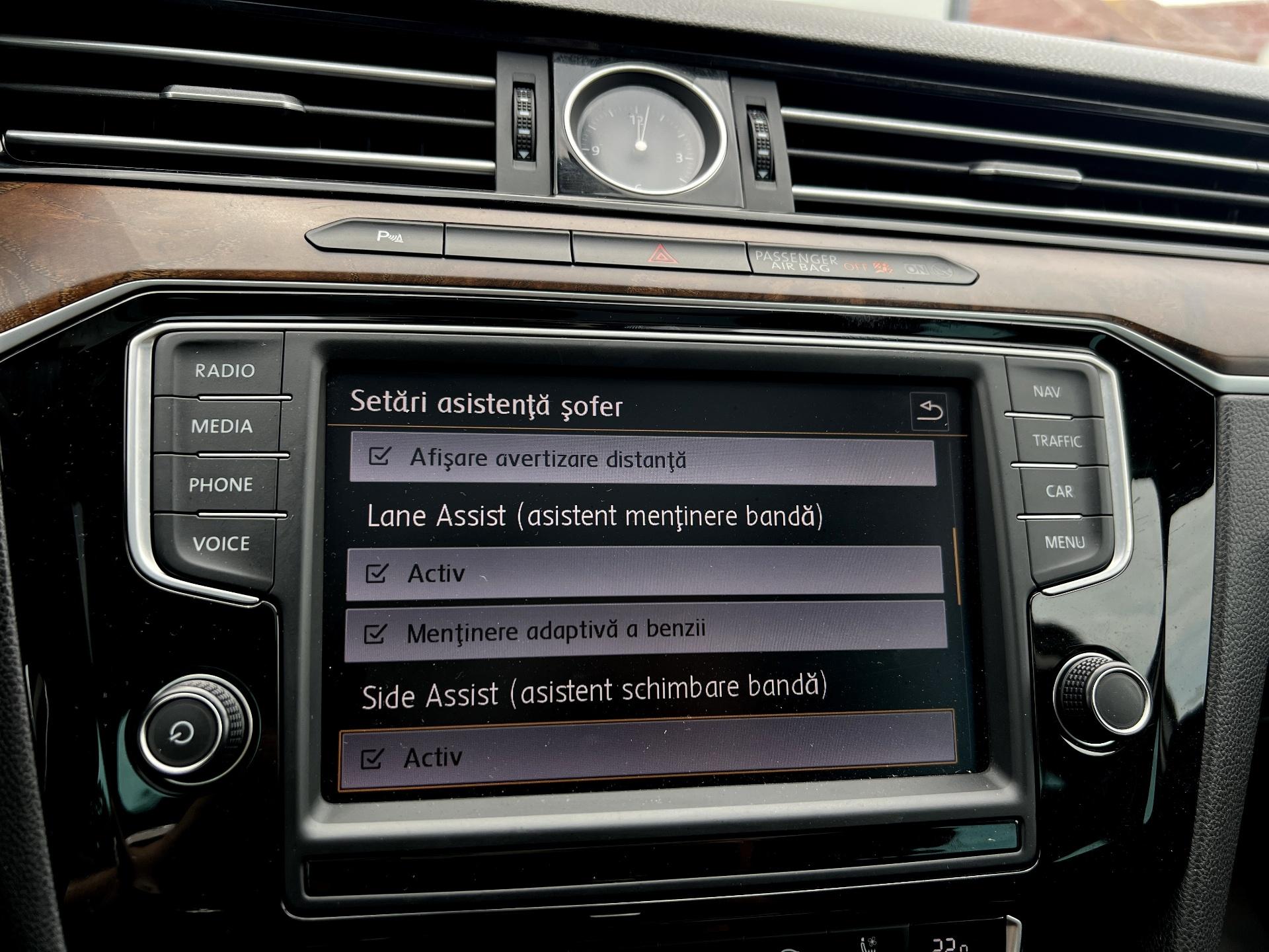 Volkswagen-Passat Alltrack