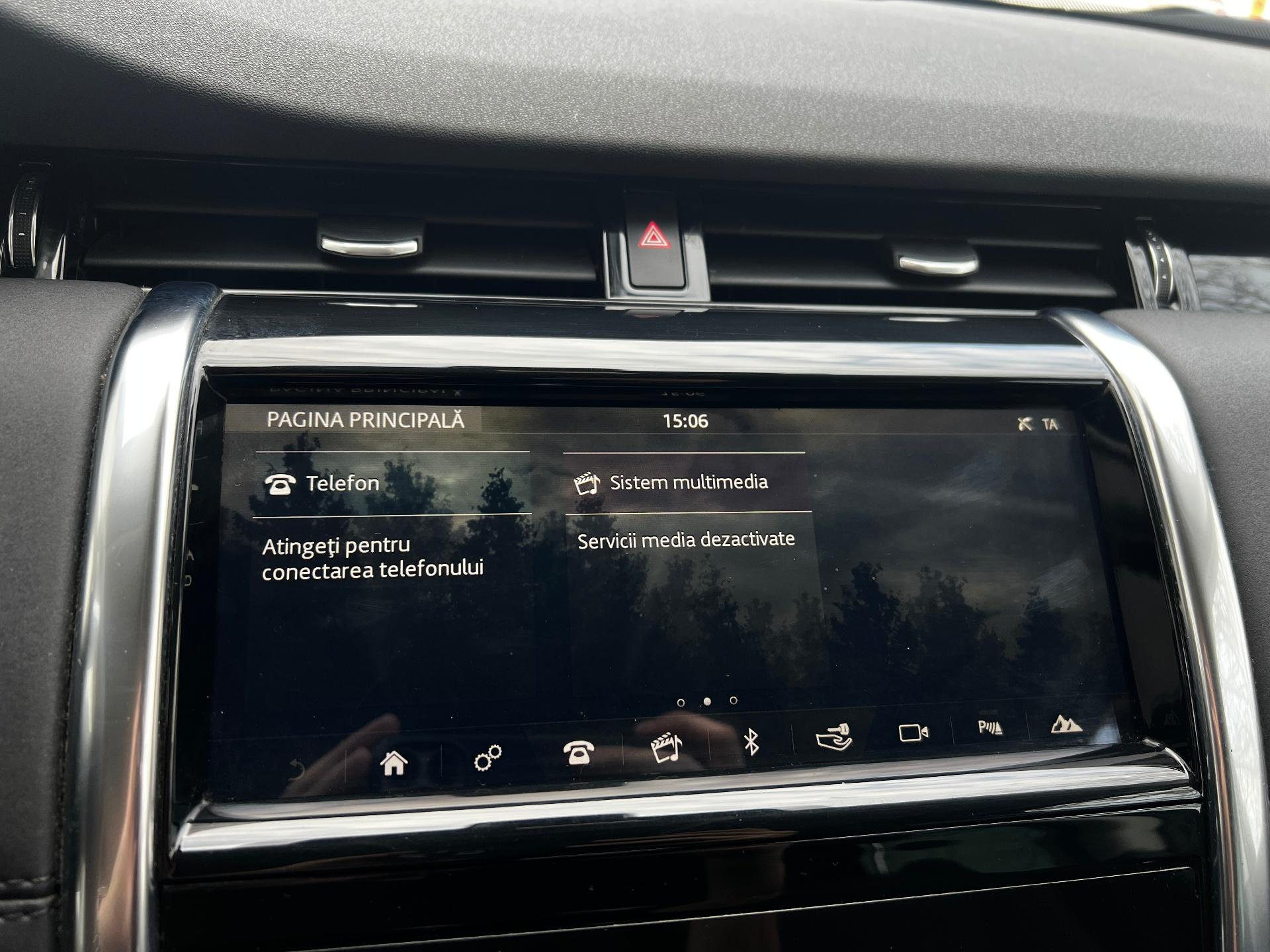 Land Rover-Discovery Sport