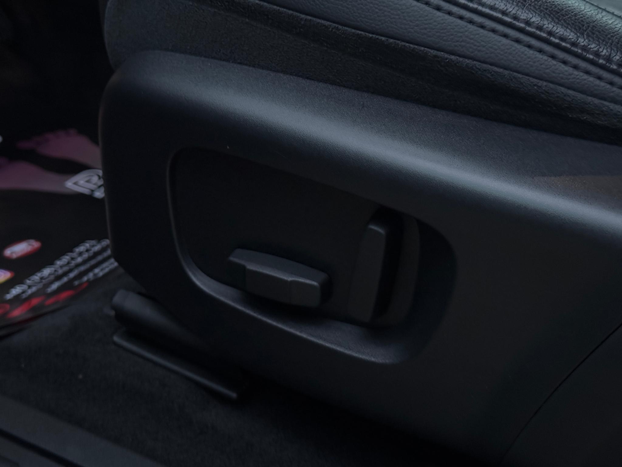 Land Rover-Range Rover Evoque