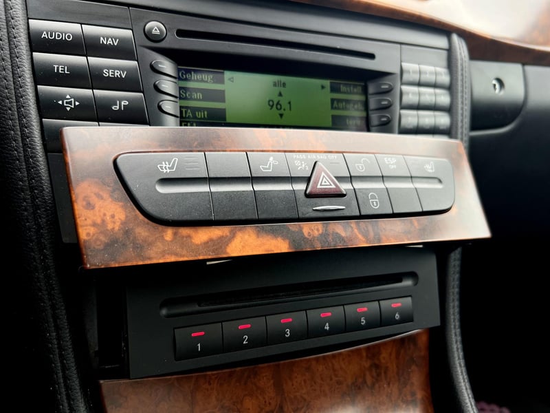 Car Thumb