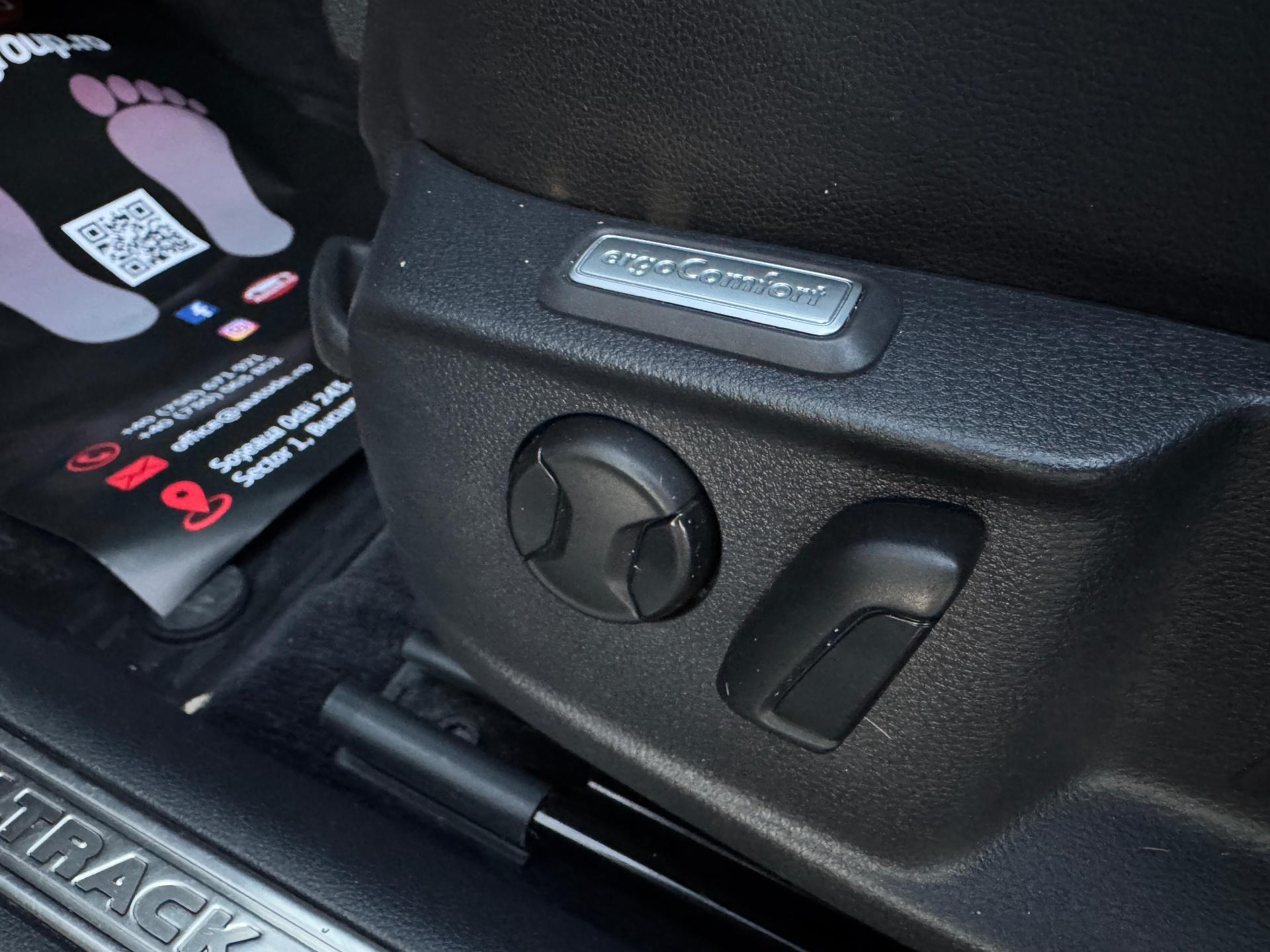 Volkswagen-Passat Alltrack