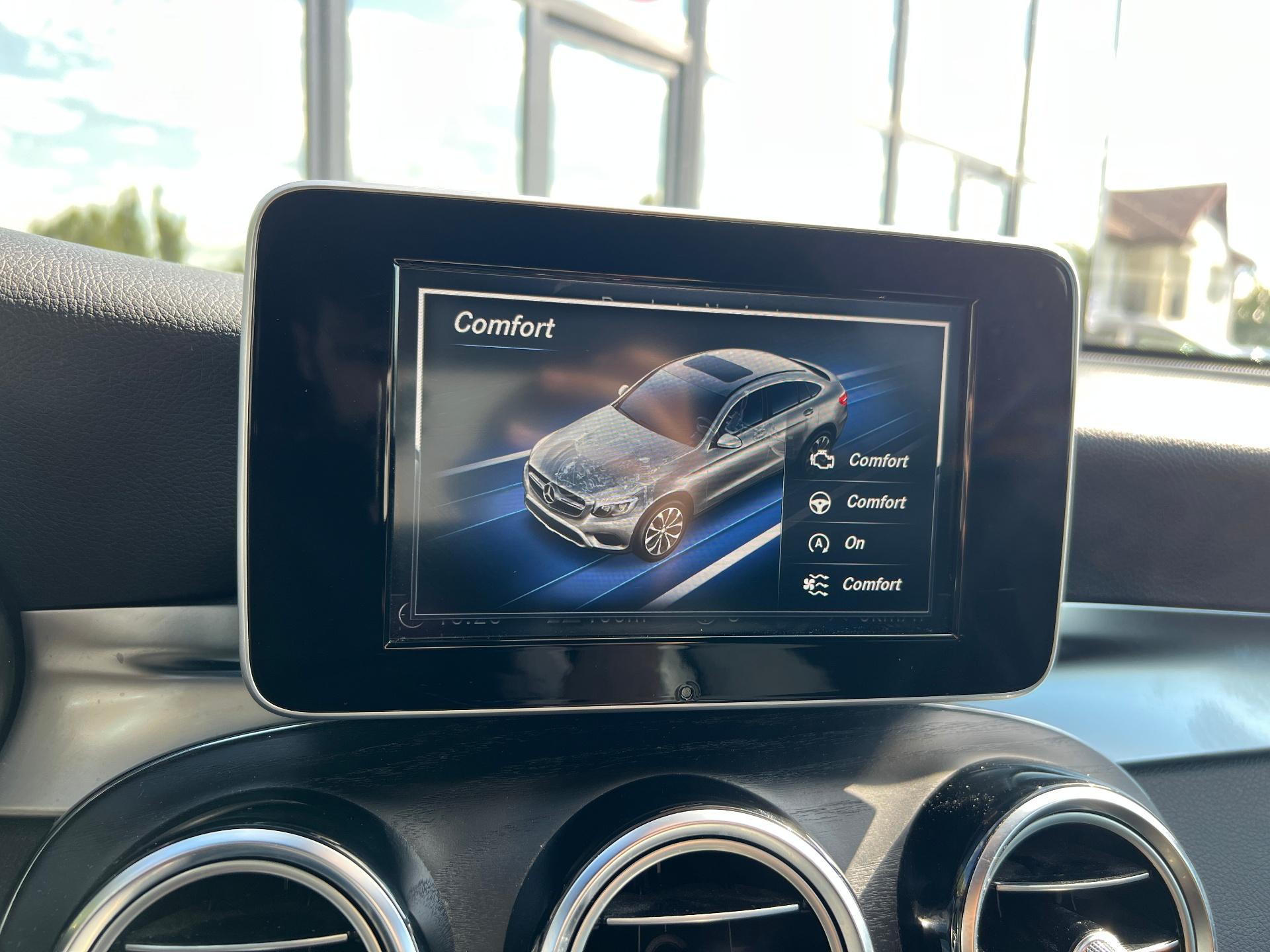 Mercedes-Benz-GLC-COUPE