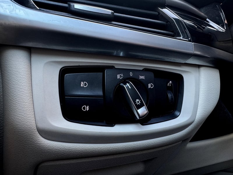 Car Thumb