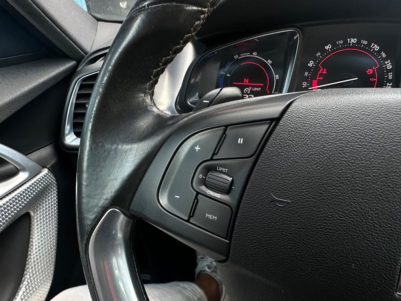 Car Thumb