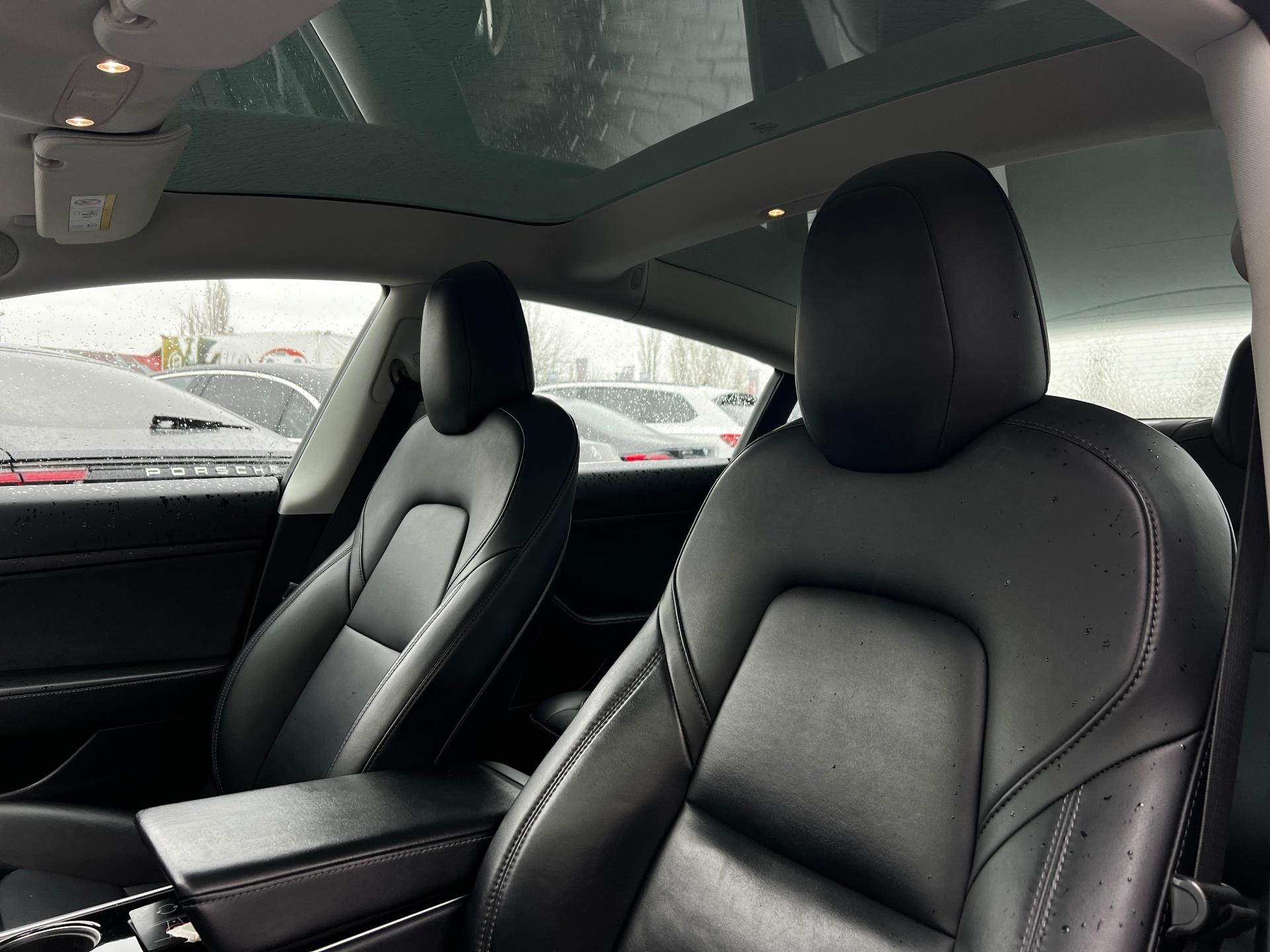 Tesla-Model 3