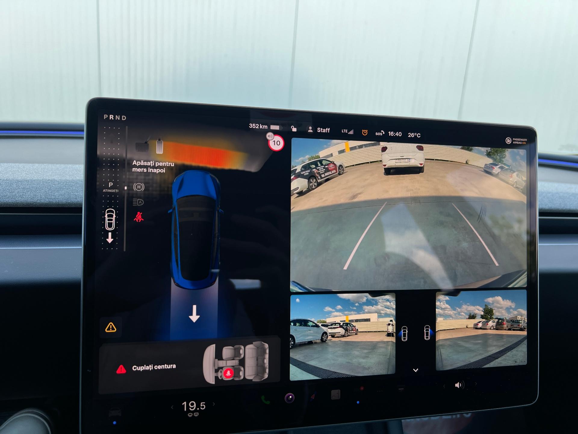 Tesla-Model 3