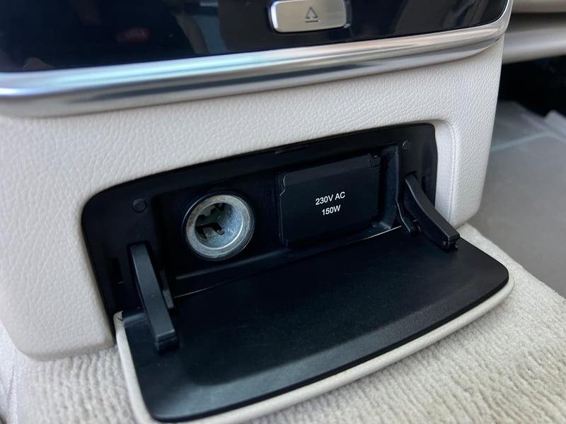 Car Thumb