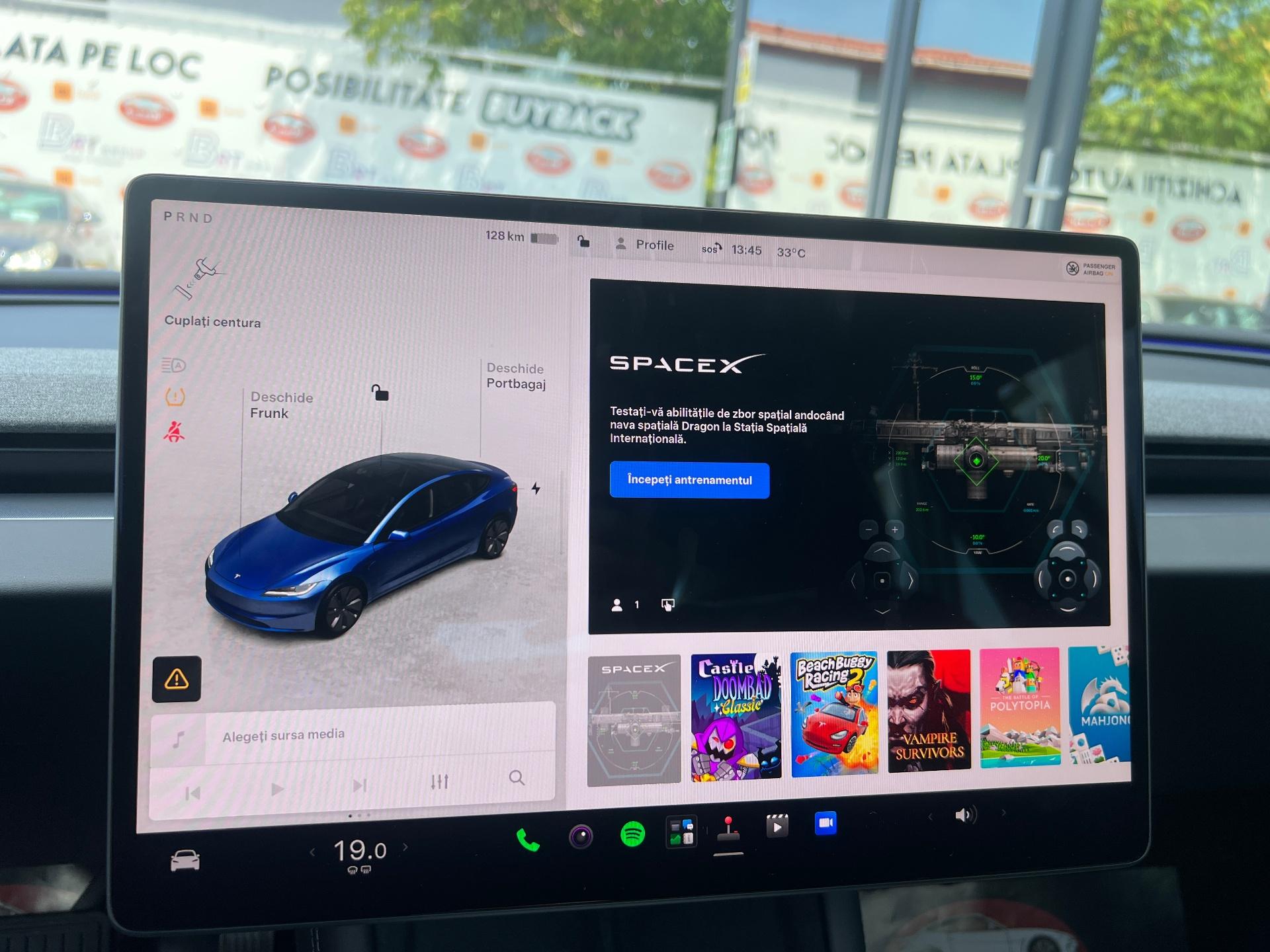 Tesla-Model 3