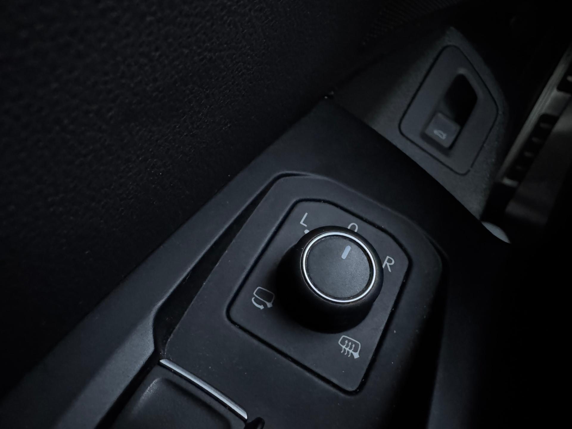 Volkswagen-Passat Alltrack