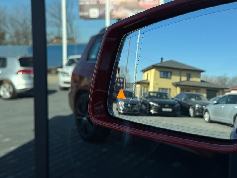 Car Thumb