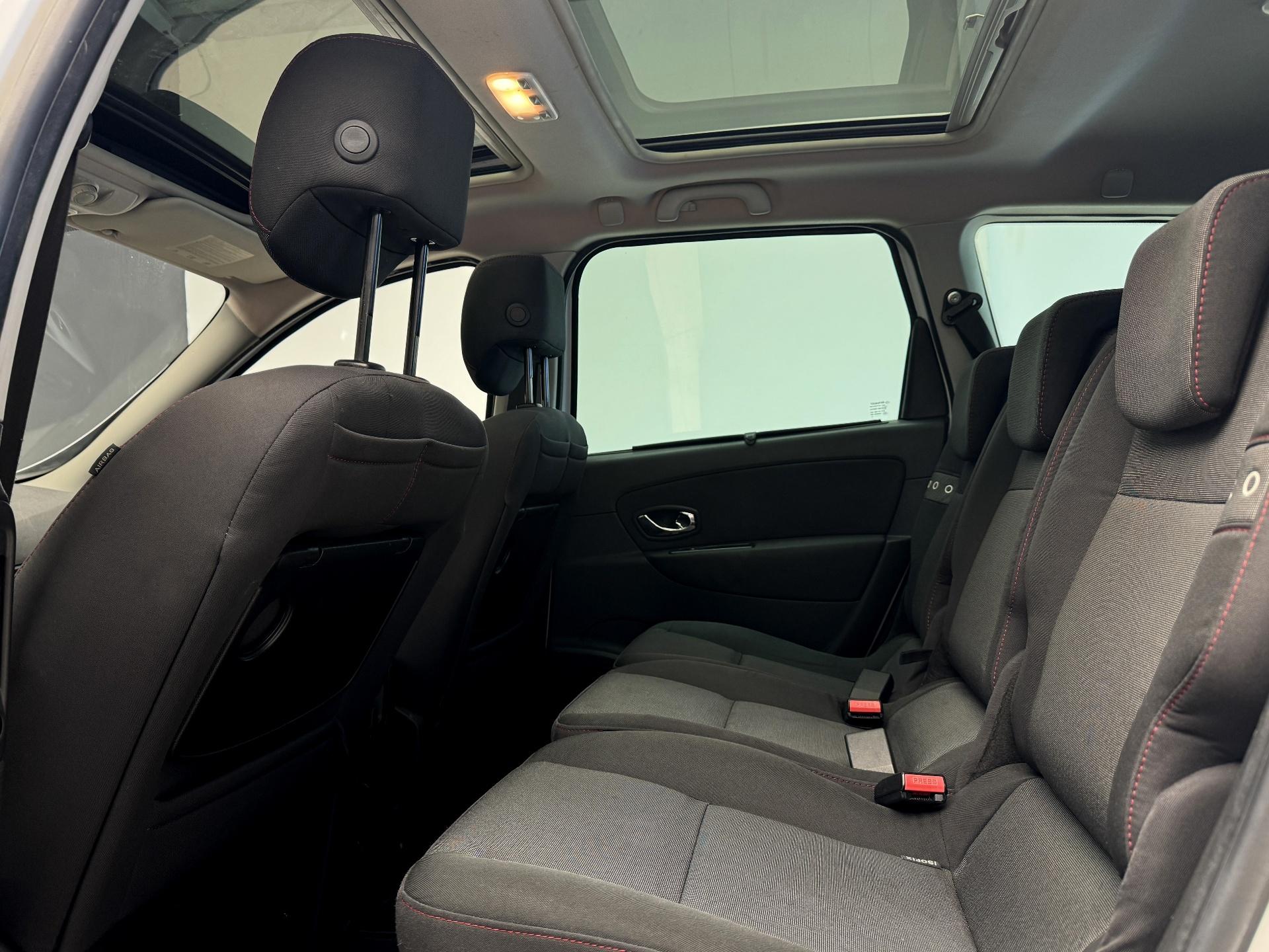 Renault-Grand Scenic